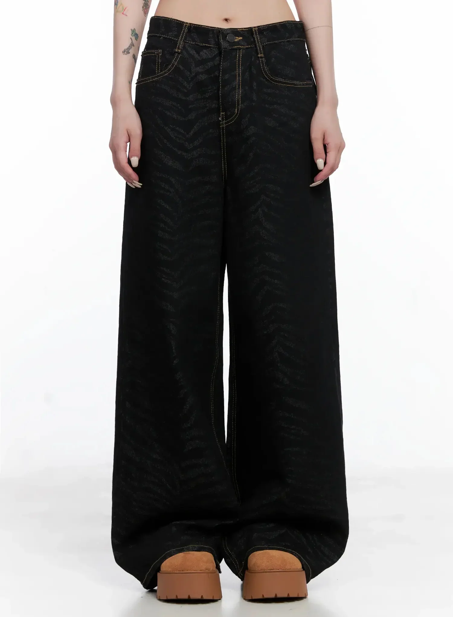 Freyja Animal Print Wide Leg Jeans IS508 - Image 3
