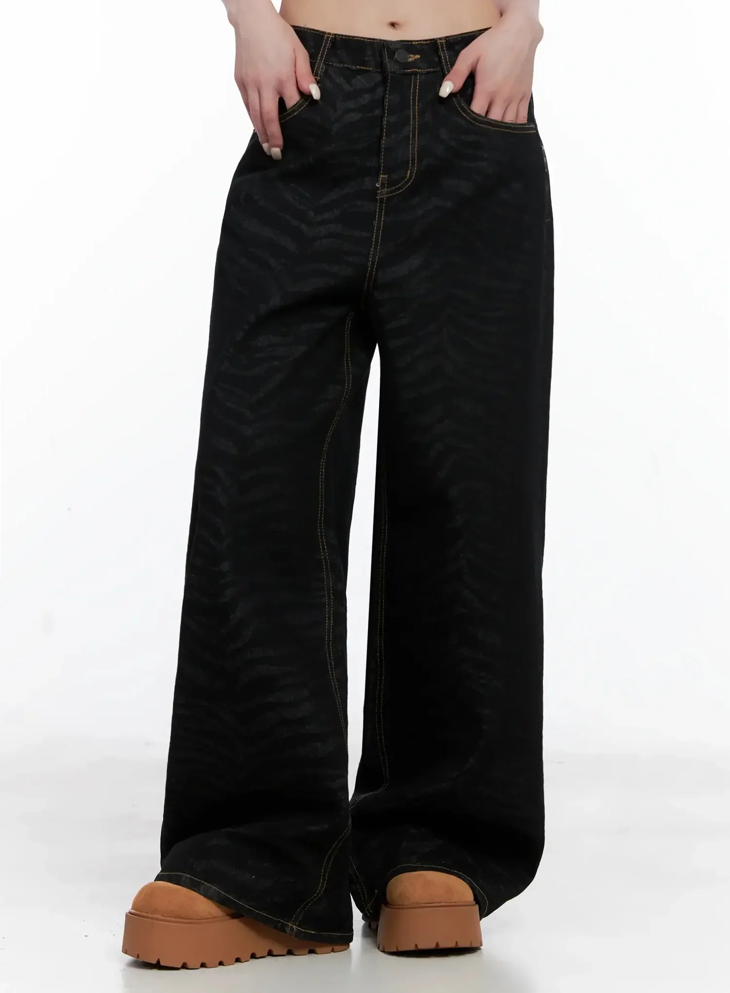 Freyja Animal Print Wide Leg Jeans IS508 - Image 5
