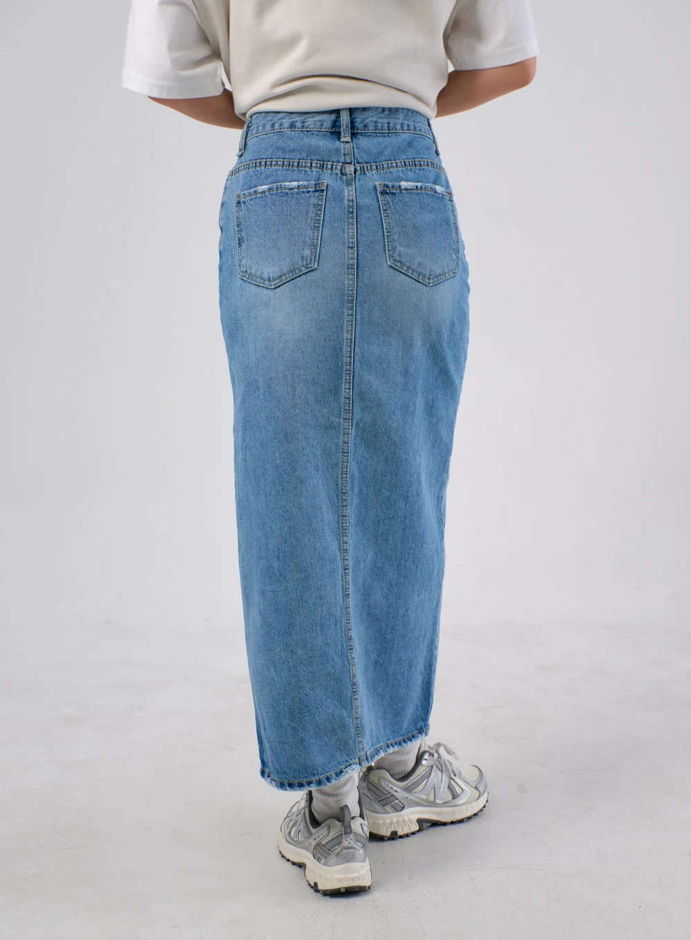 Front Slit Denim Maxi Skirt IA305 - Image 5