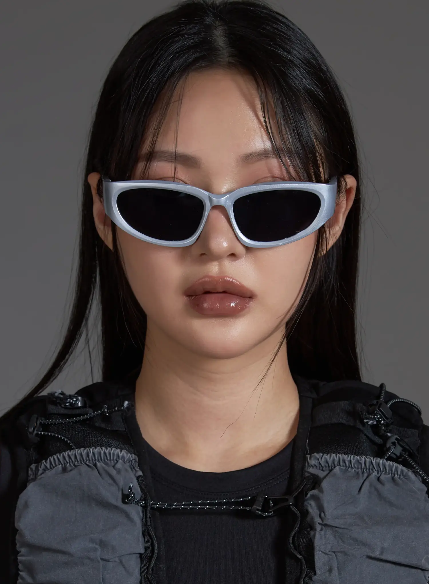 Futuristic Chic Fashion Sunglasses IO517 - Image 3