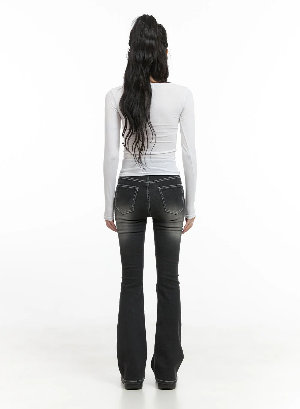 Gigi Two-Button Slim Bootcut Jeans CG421 - Image 5