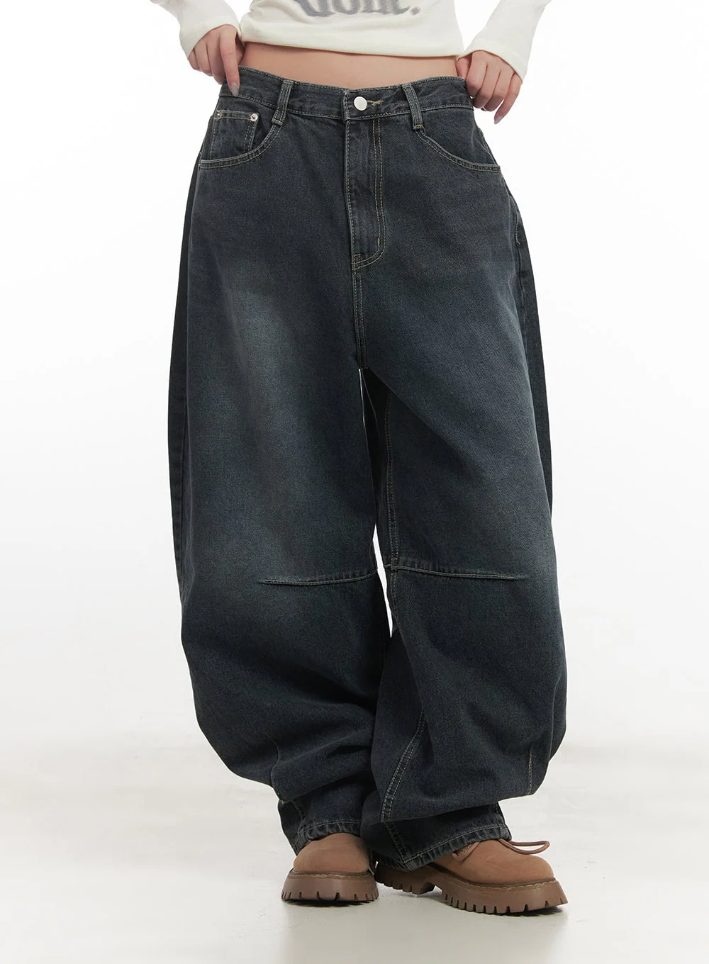 Giselle Stitched Balloon-Fit Jeans CF526 - Image 9