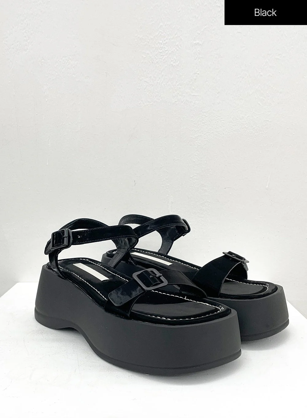 Glossy Double Buckled Chunky Platform Sandals OU14 - Image 12