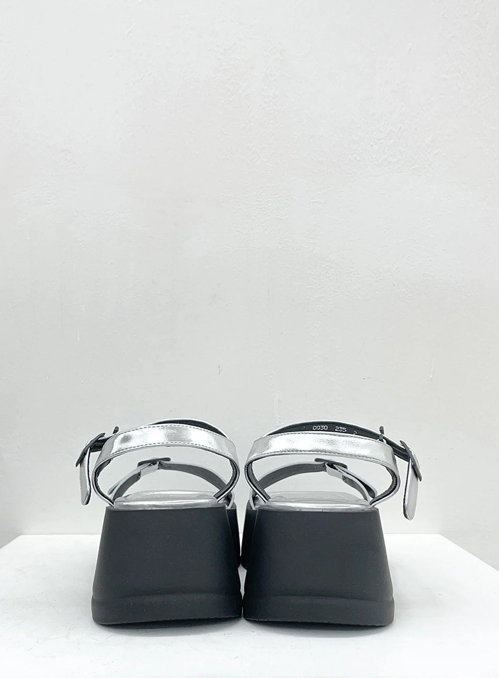 Glossy Double Buckled Chunky Platform Sandals OU14 - Image 16