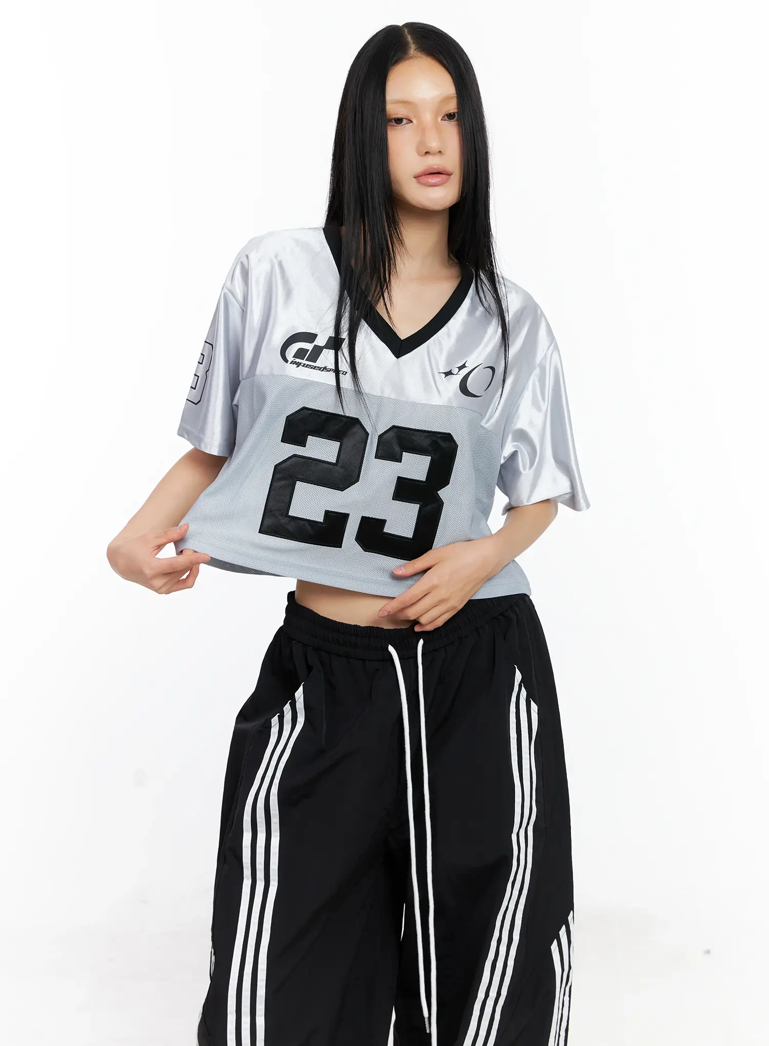 Glossy V-Neck Cropped Jersey CL529 - Image 2