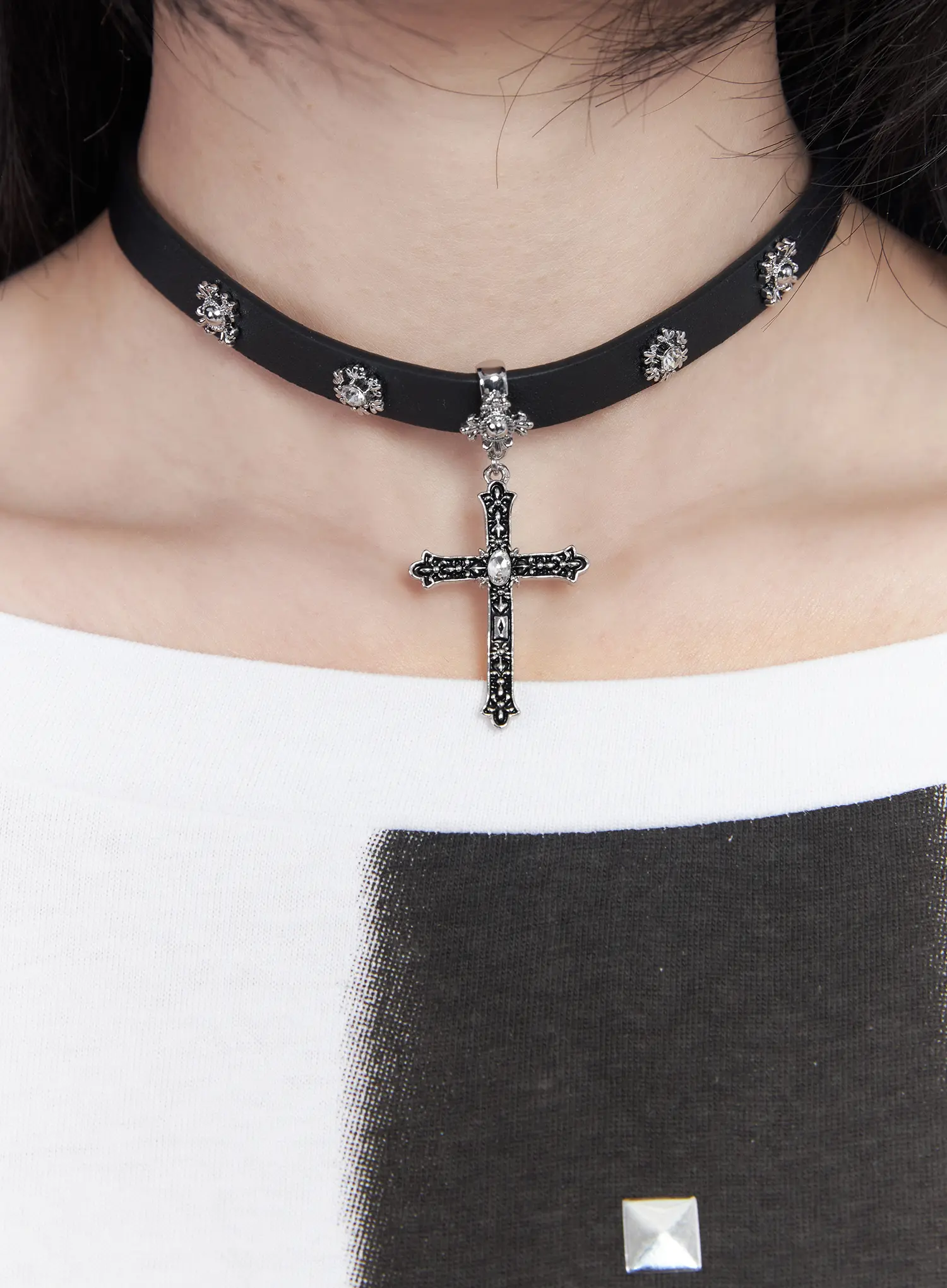 Gothic Cross Choker CM505