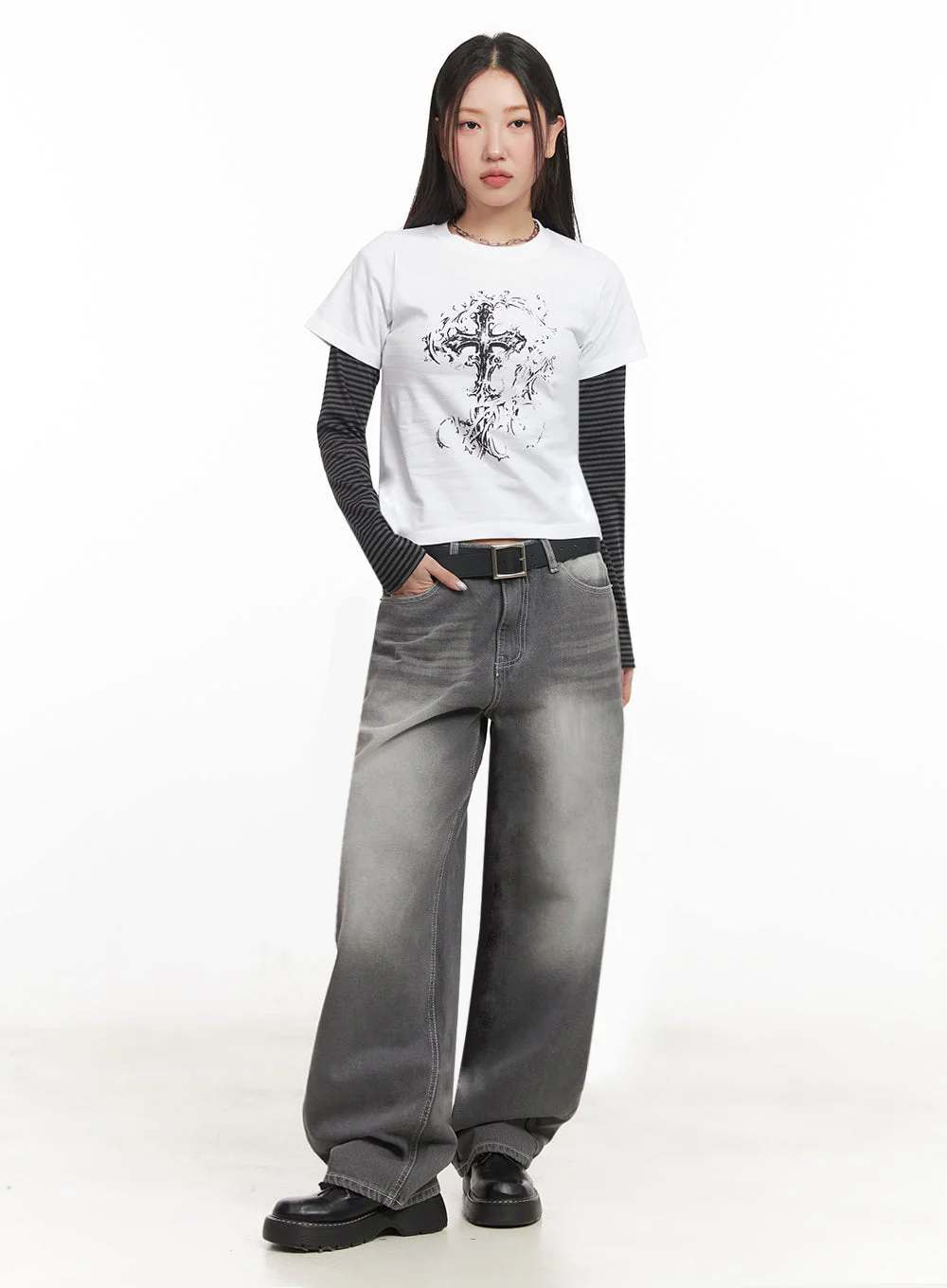 Graphic Cross T-Shirt IM524 - Image 3