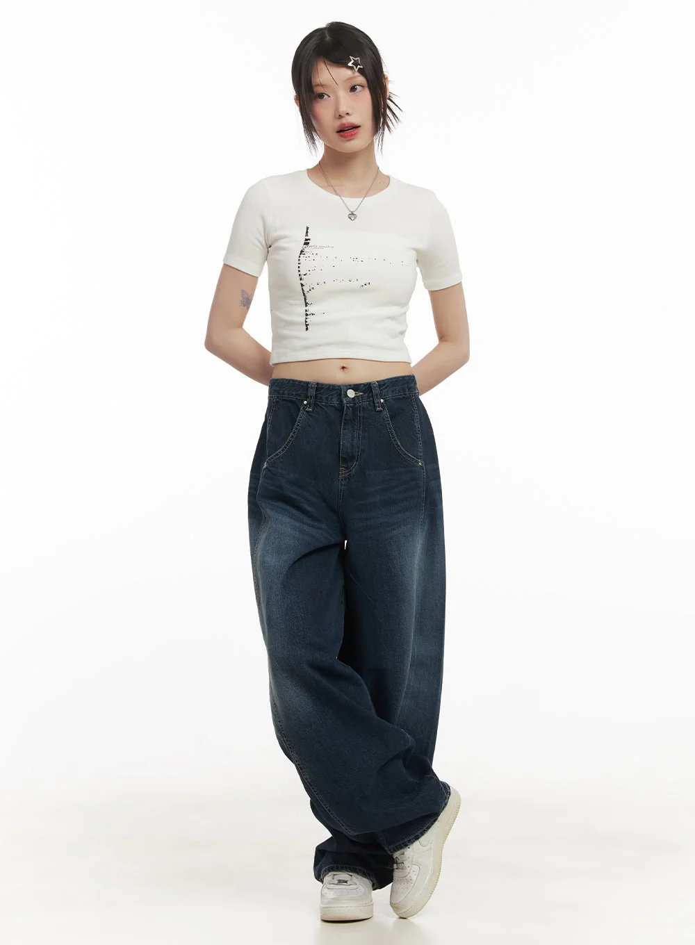 Graphic Essential Crop Top CF519 - Image 2