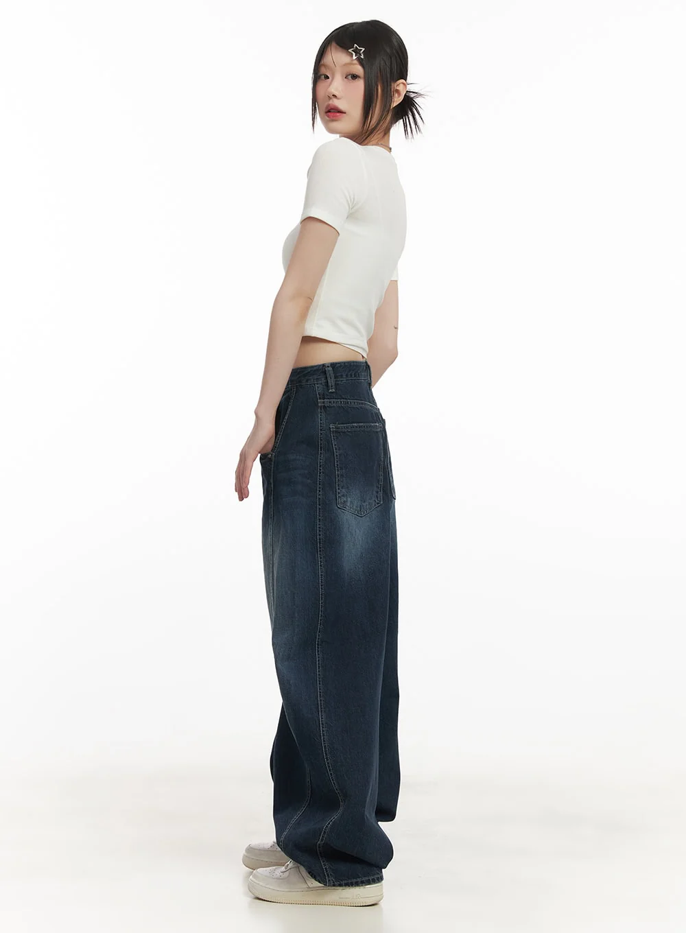 Graphic Essential Crop Top CF519 - Image 5