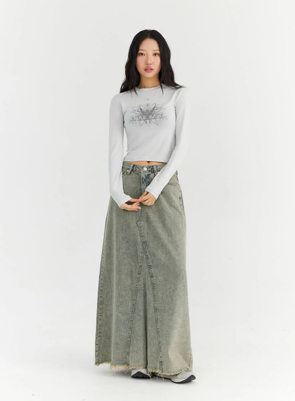 Graphic Long Sleeve Top CN303 - Image 2