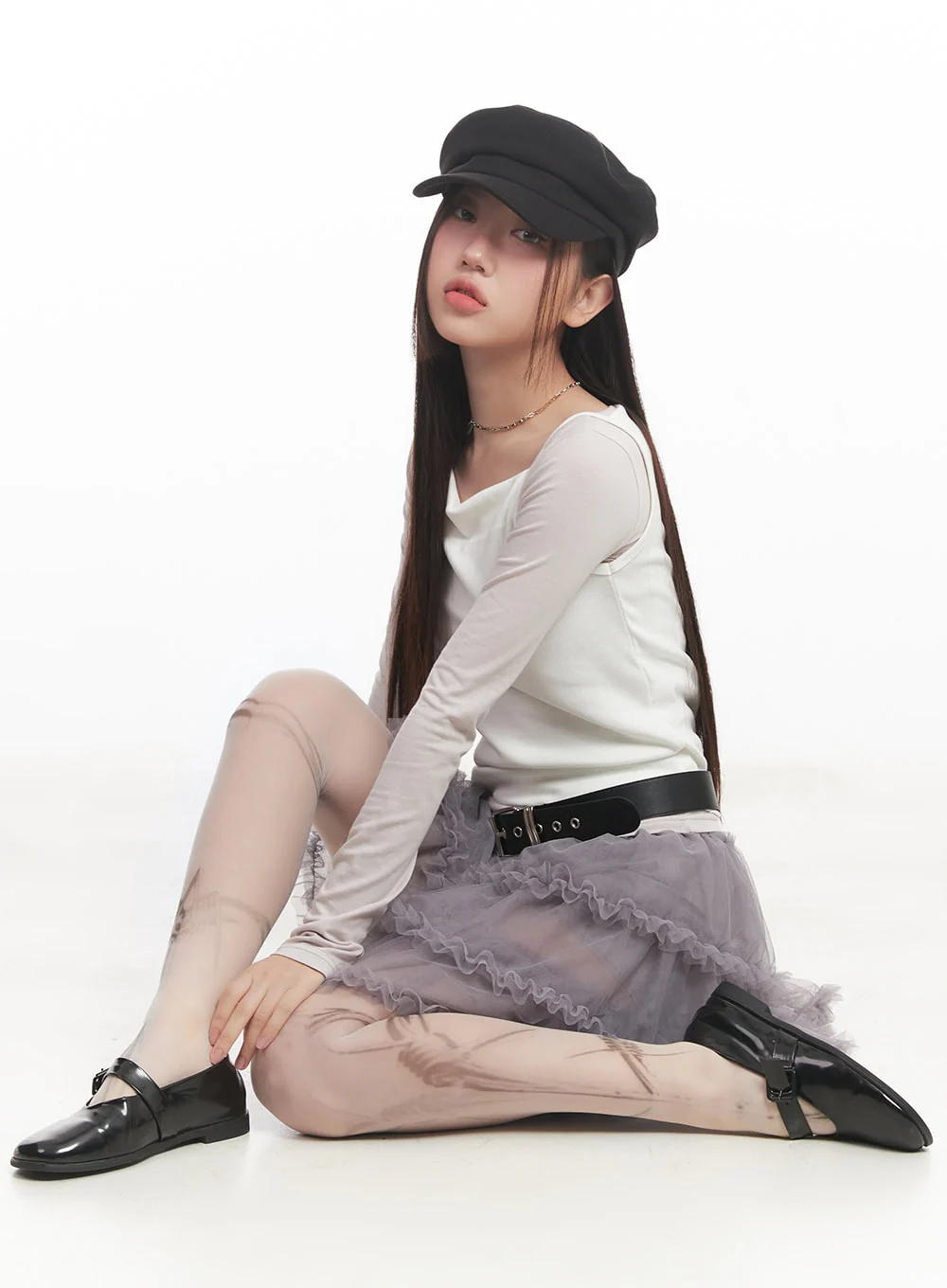 Graphic Long-Sleeve V-Neck Top CM528 - Image 2