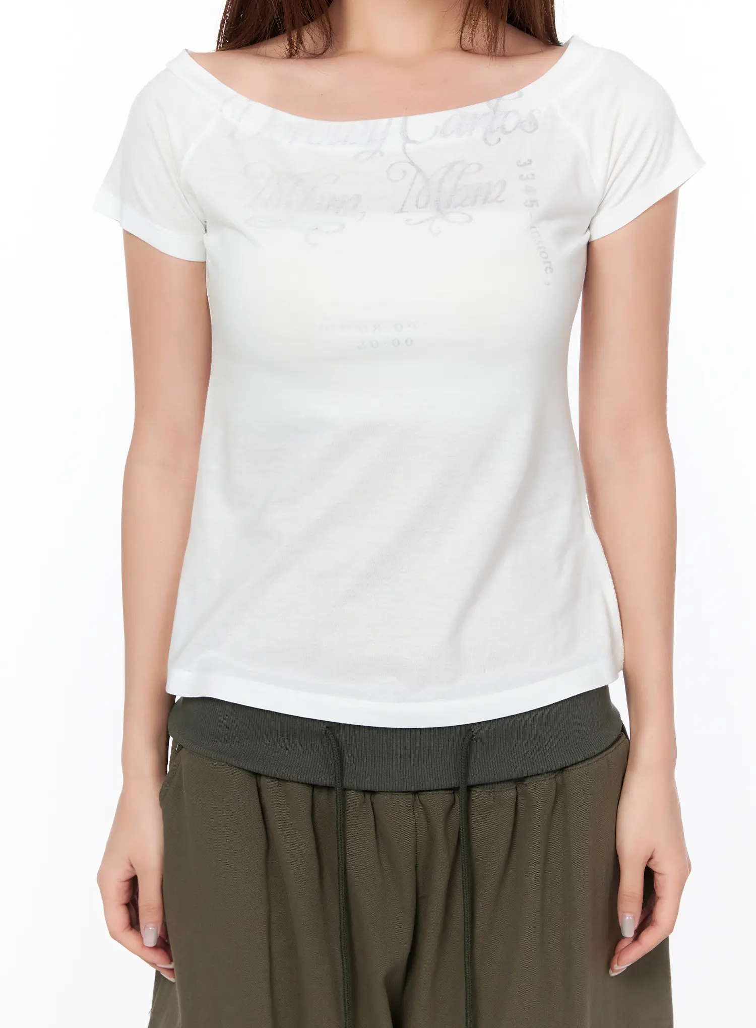 Graphic Off-Shoulder Top CA515 - Image 4