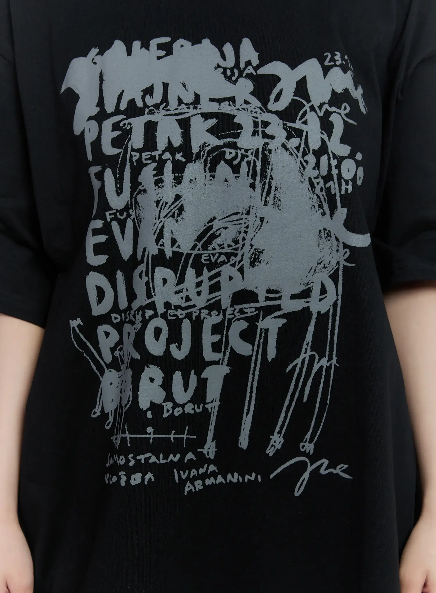 Graphic Oversized Tee CL530 - Image 12