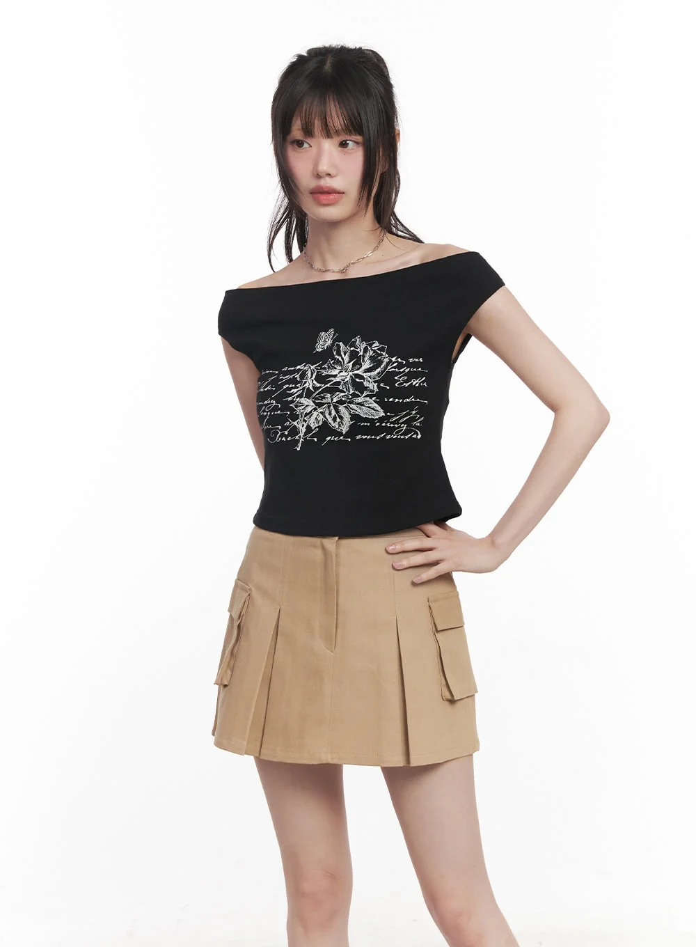 Graphic Print Off-Shoulder Crop Top CY520 - Image 8