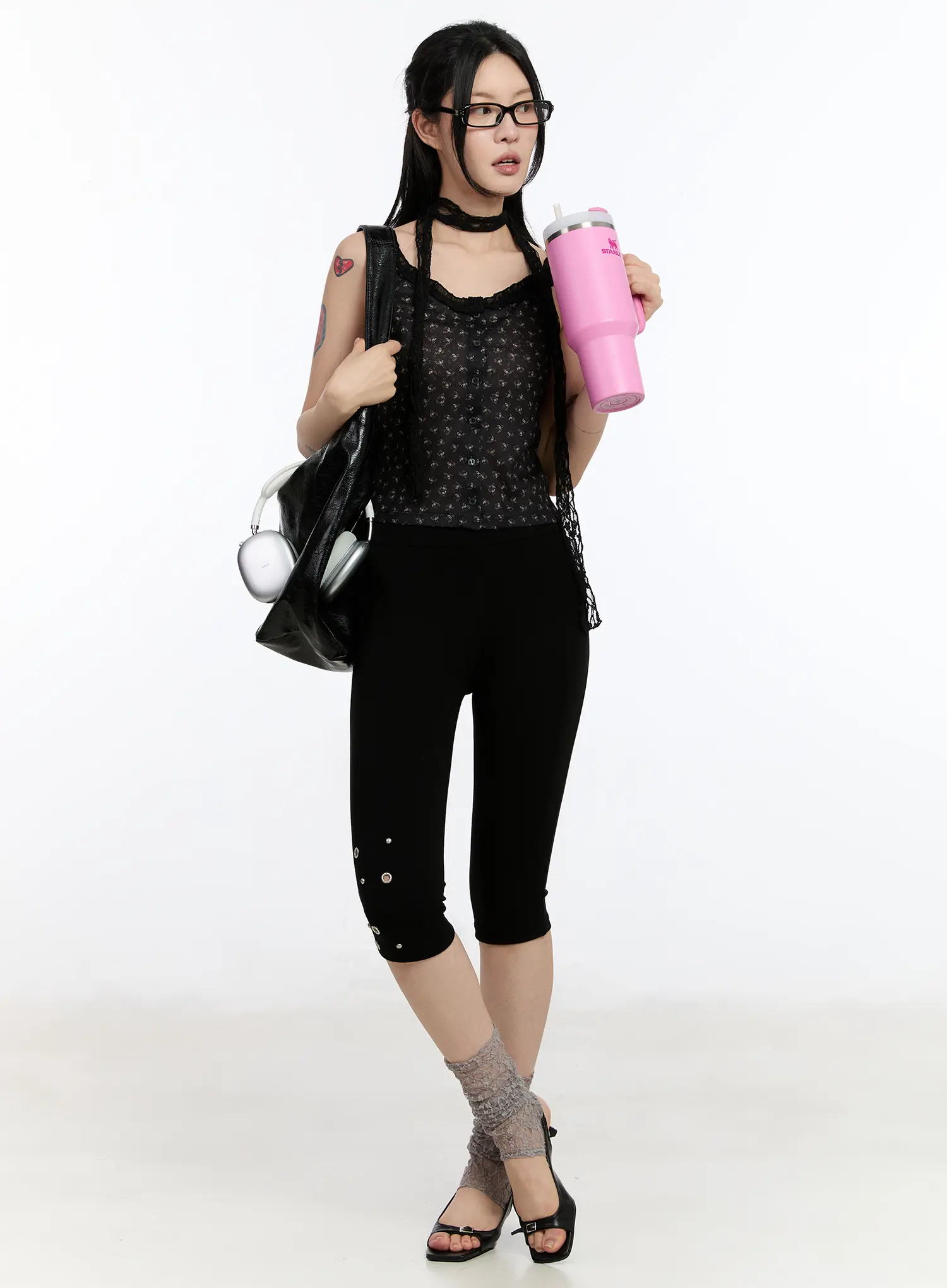Grommet Detail Capri Leggings CA507 - Image 2