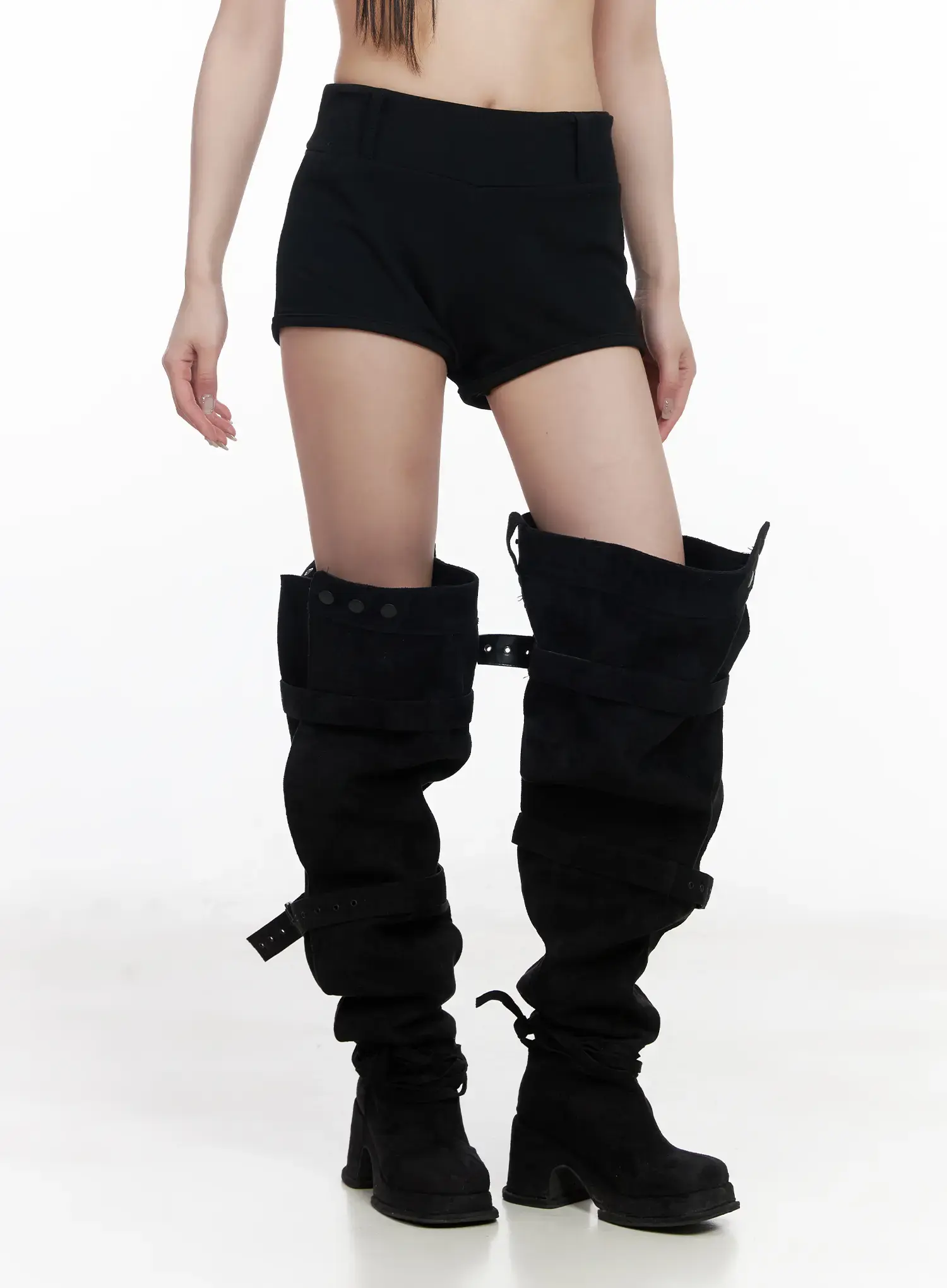 High-Waist Flap Pocket Shorts CF523 - Image 2