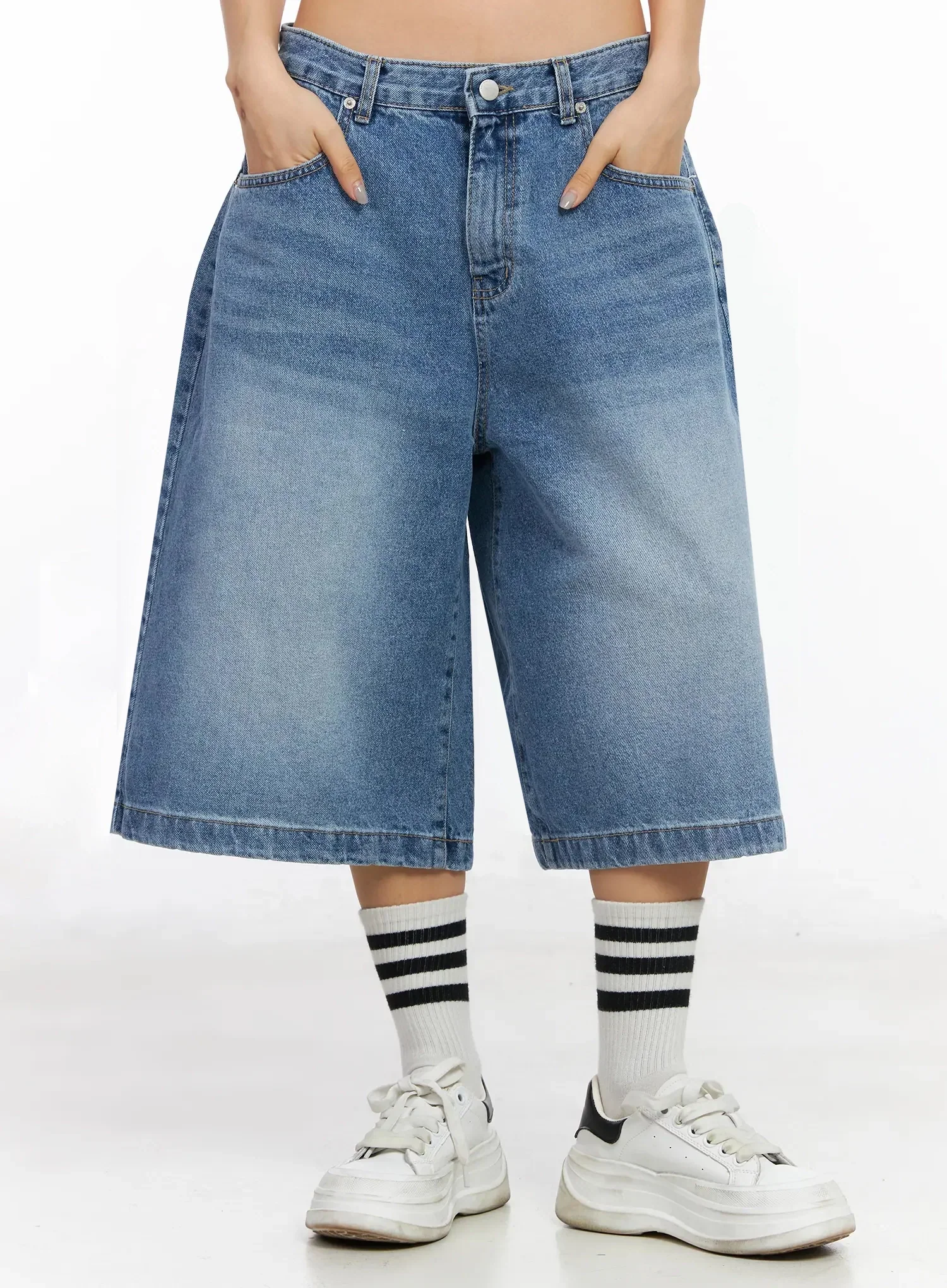 High-Waist Washed Wide-Leg Jorts IA507 - Image 4