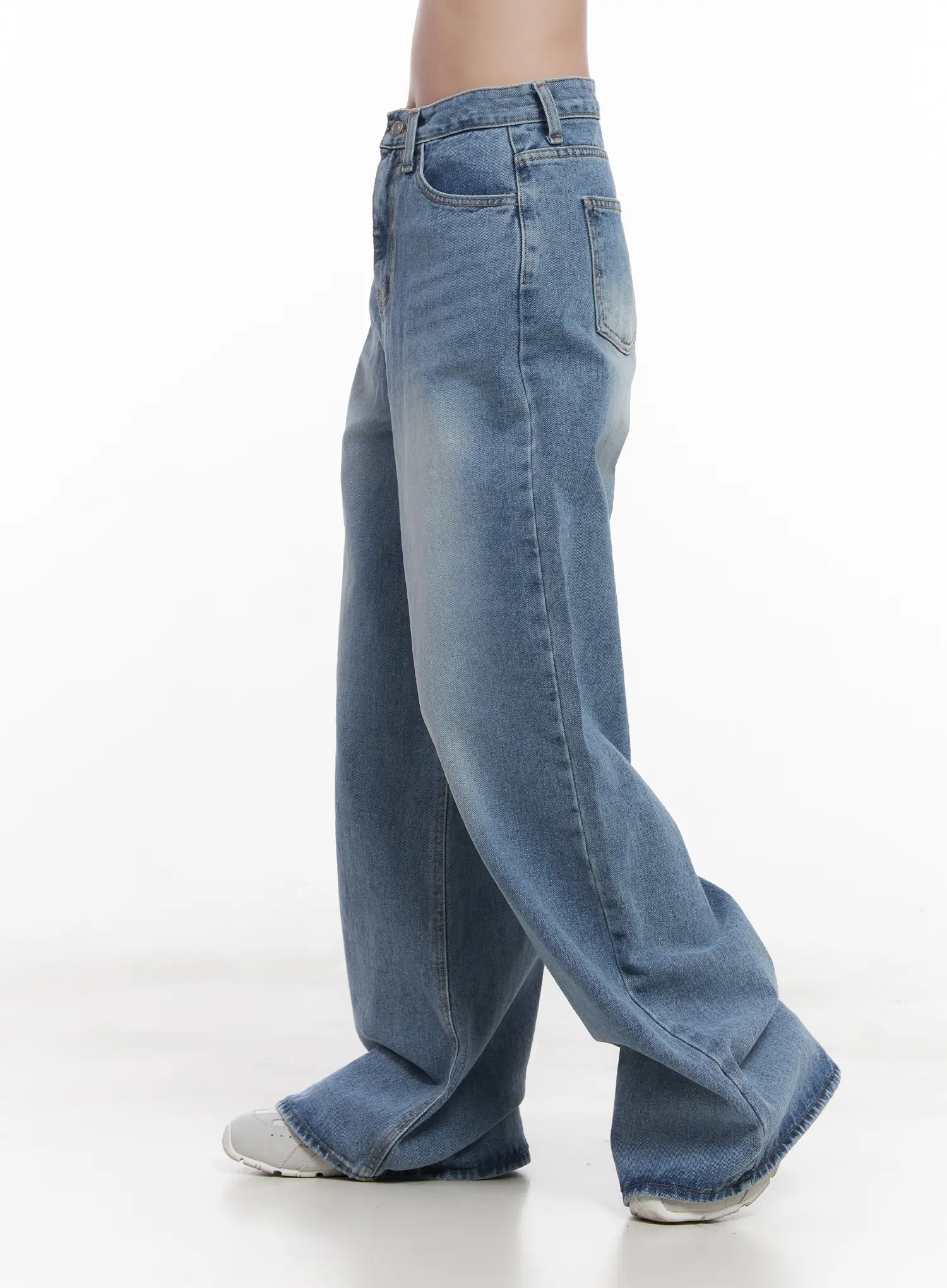 Hyorin Washed Wide-Leg Jeans CU523 - Image 3