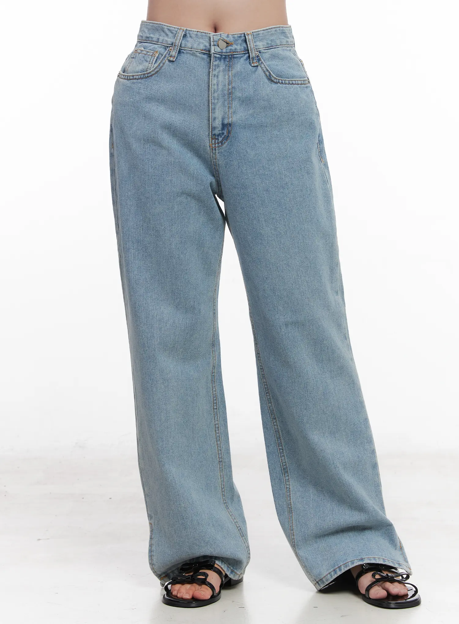 Hyuna Slit Straight-Fit Jeans CU525 - Image 2