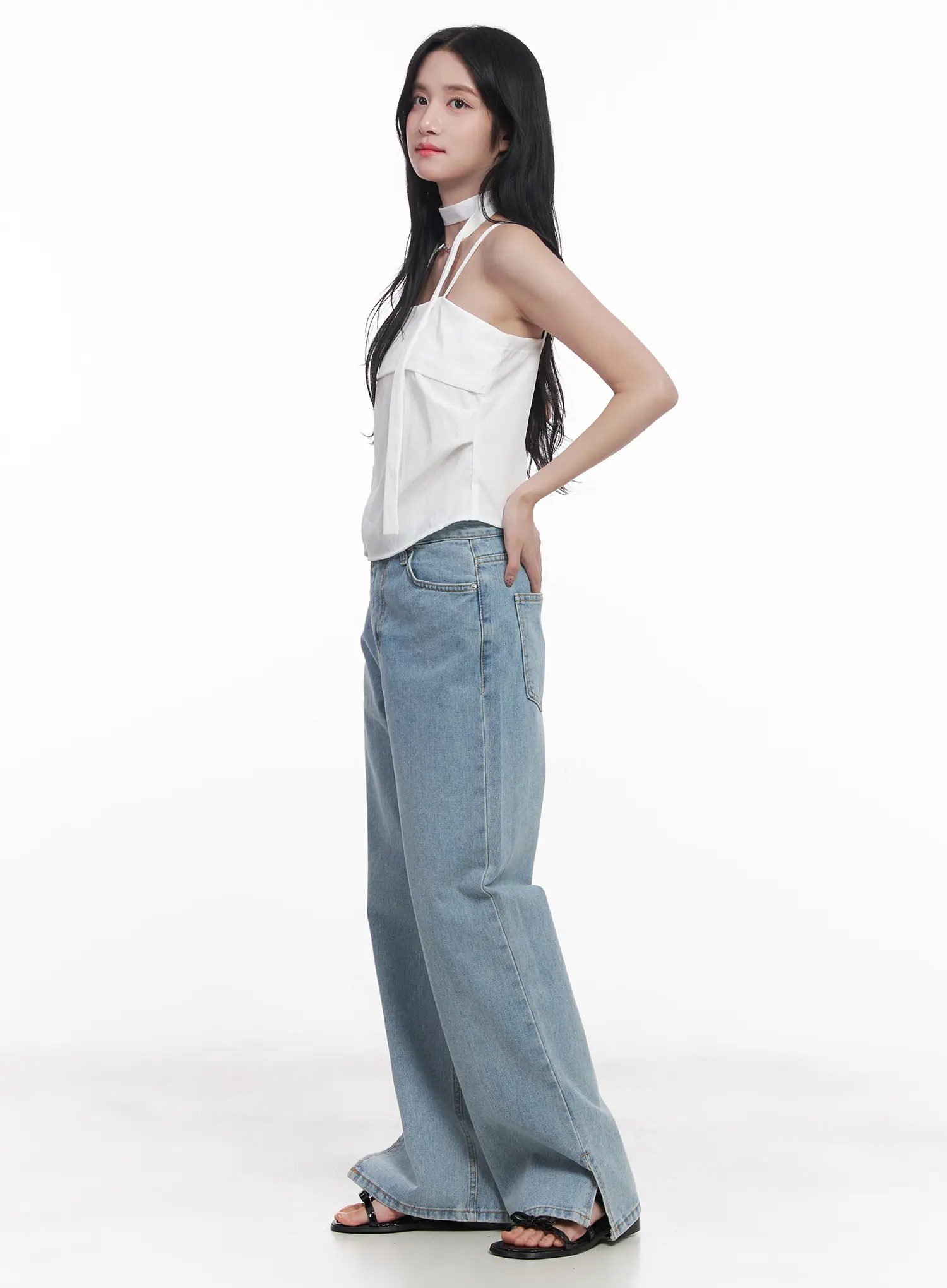Hyuna Slit Straight-Fit Jeans CU525 - Image 6