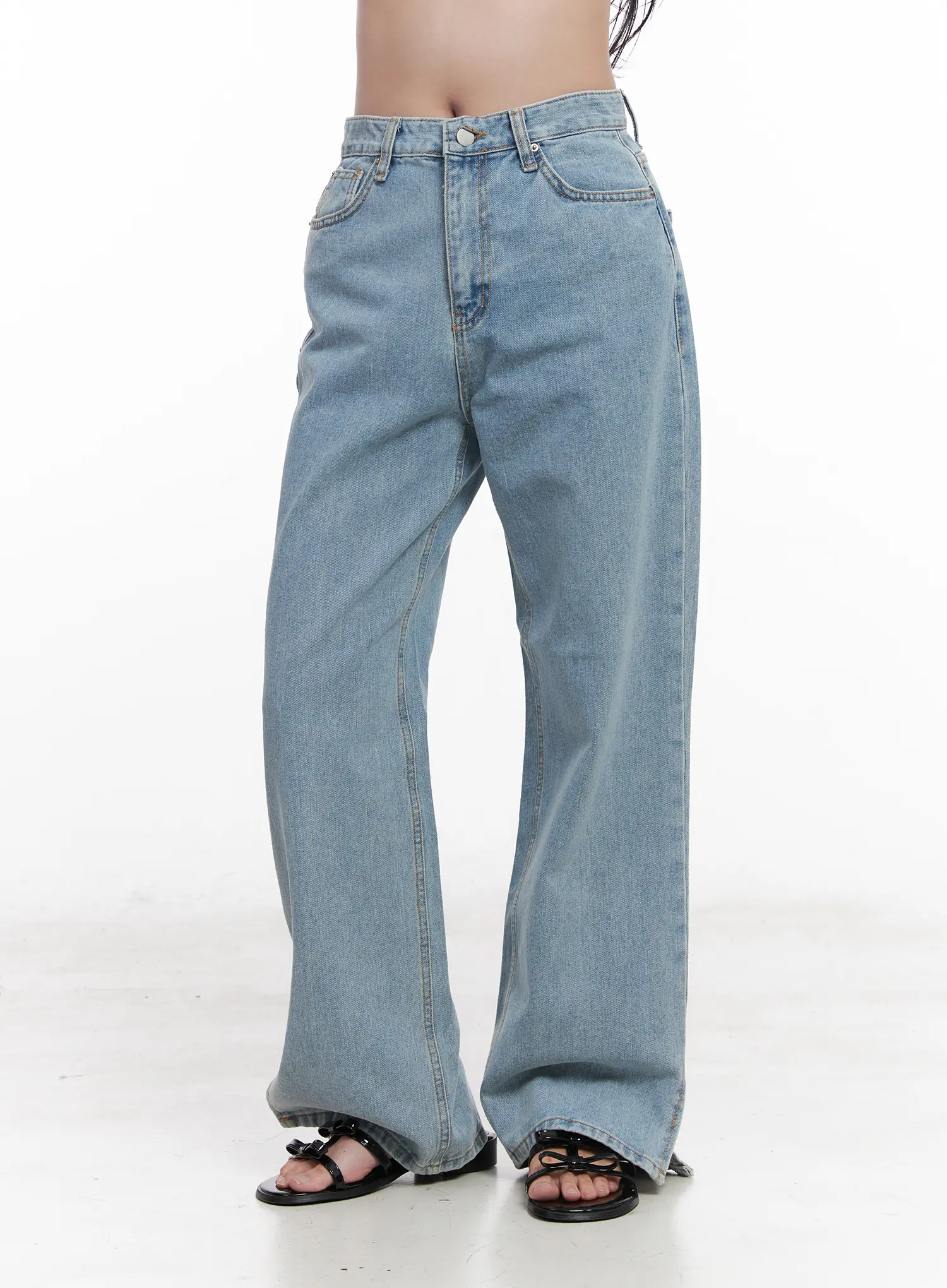 Hyuna Slit Straight-Fit Jeans CU525 - Image 9