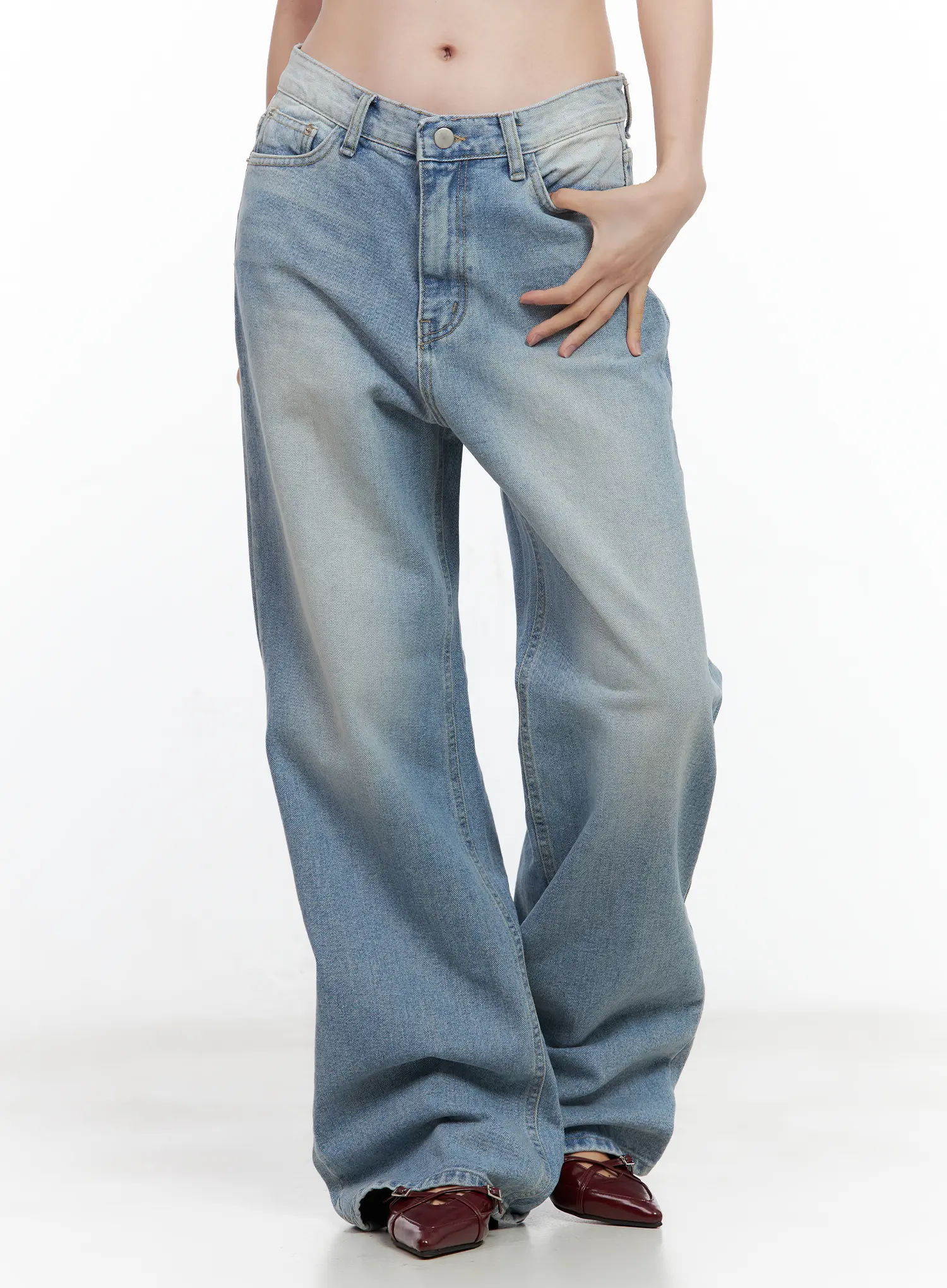 Ina Slouchy Fit Jeans CL502