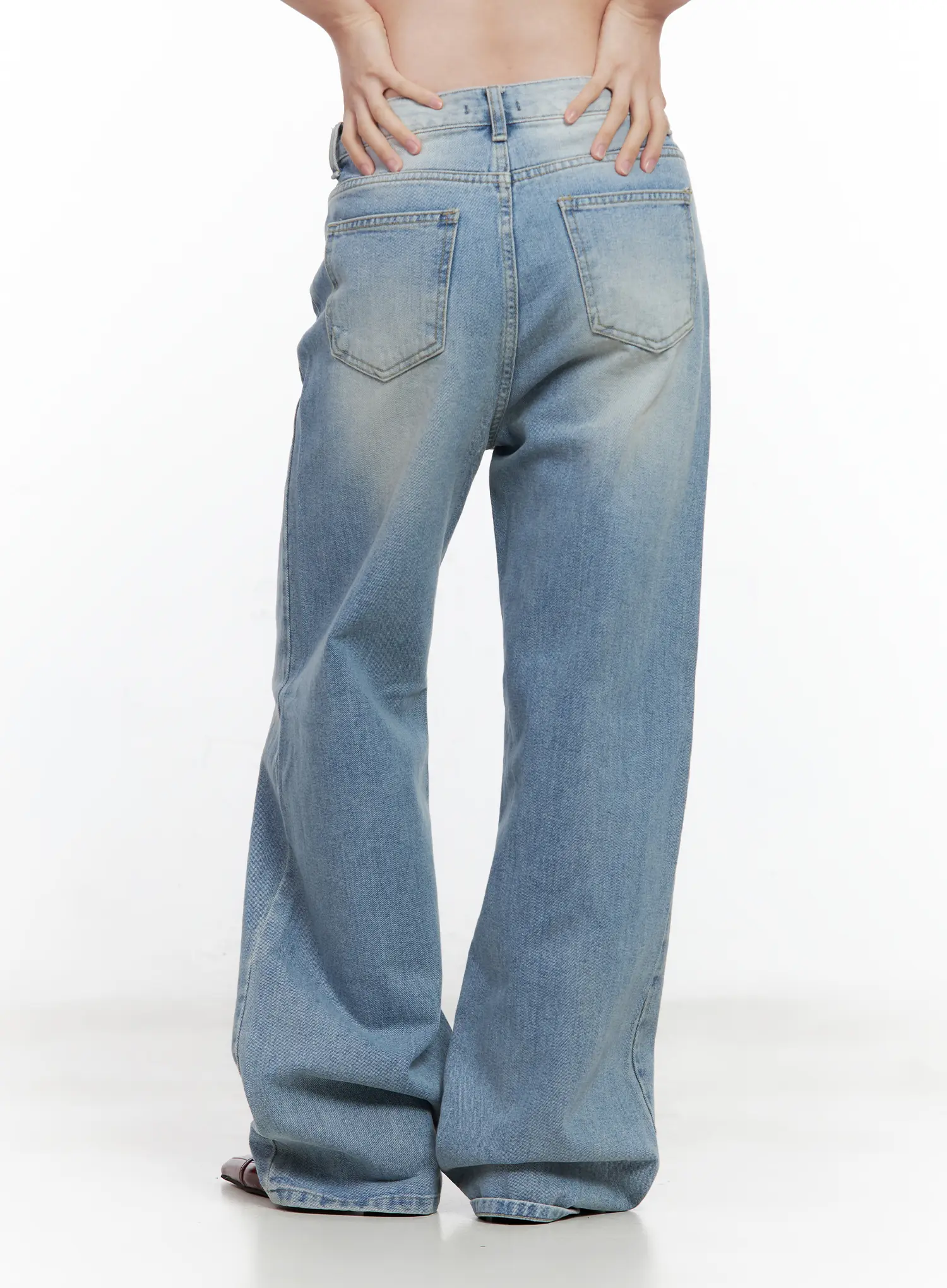 Ina Slouchy Fit Jeans CL502 - Image 7
