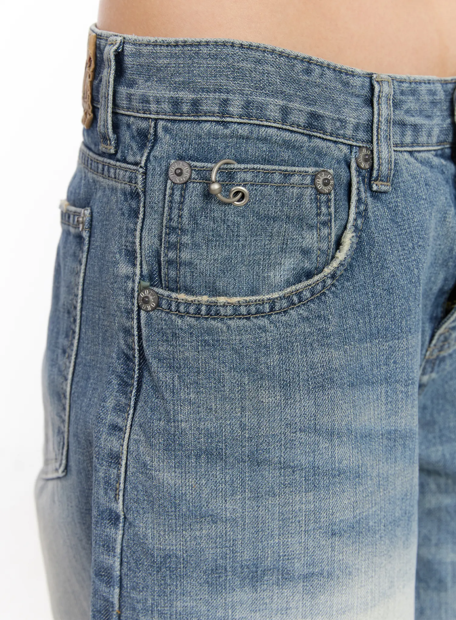 Itzel Low Rise Wide Leg Jeans CM516 - Image 3