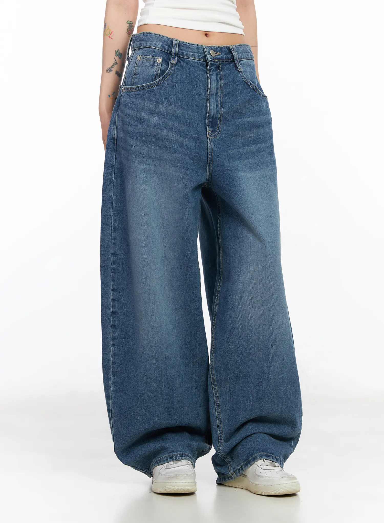 Jieu Vintage-Washed Wide Leg Jeans CM516 - Image 9