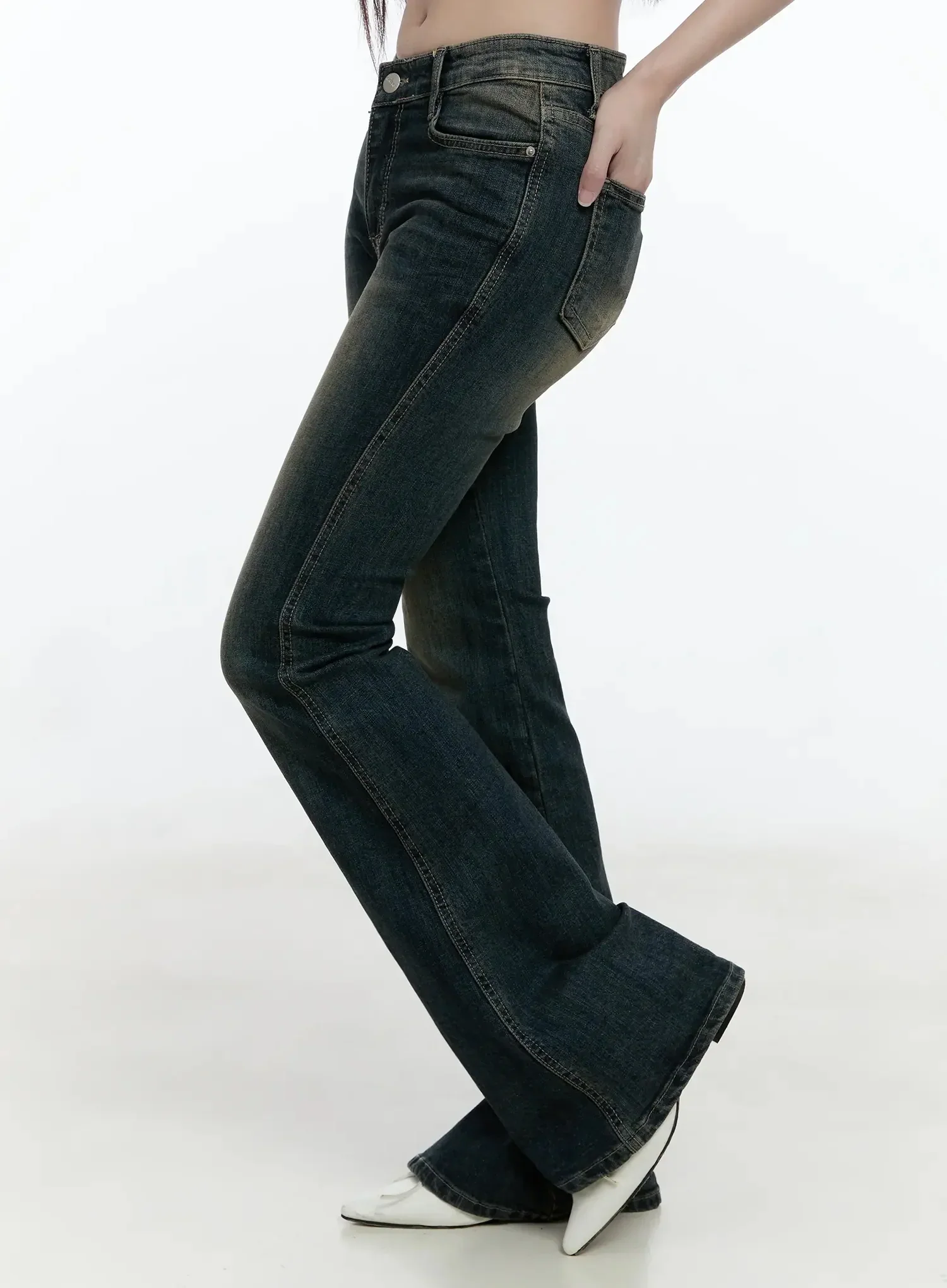 Karla Vintage Logo Flare Jeans IO520 - Image 11