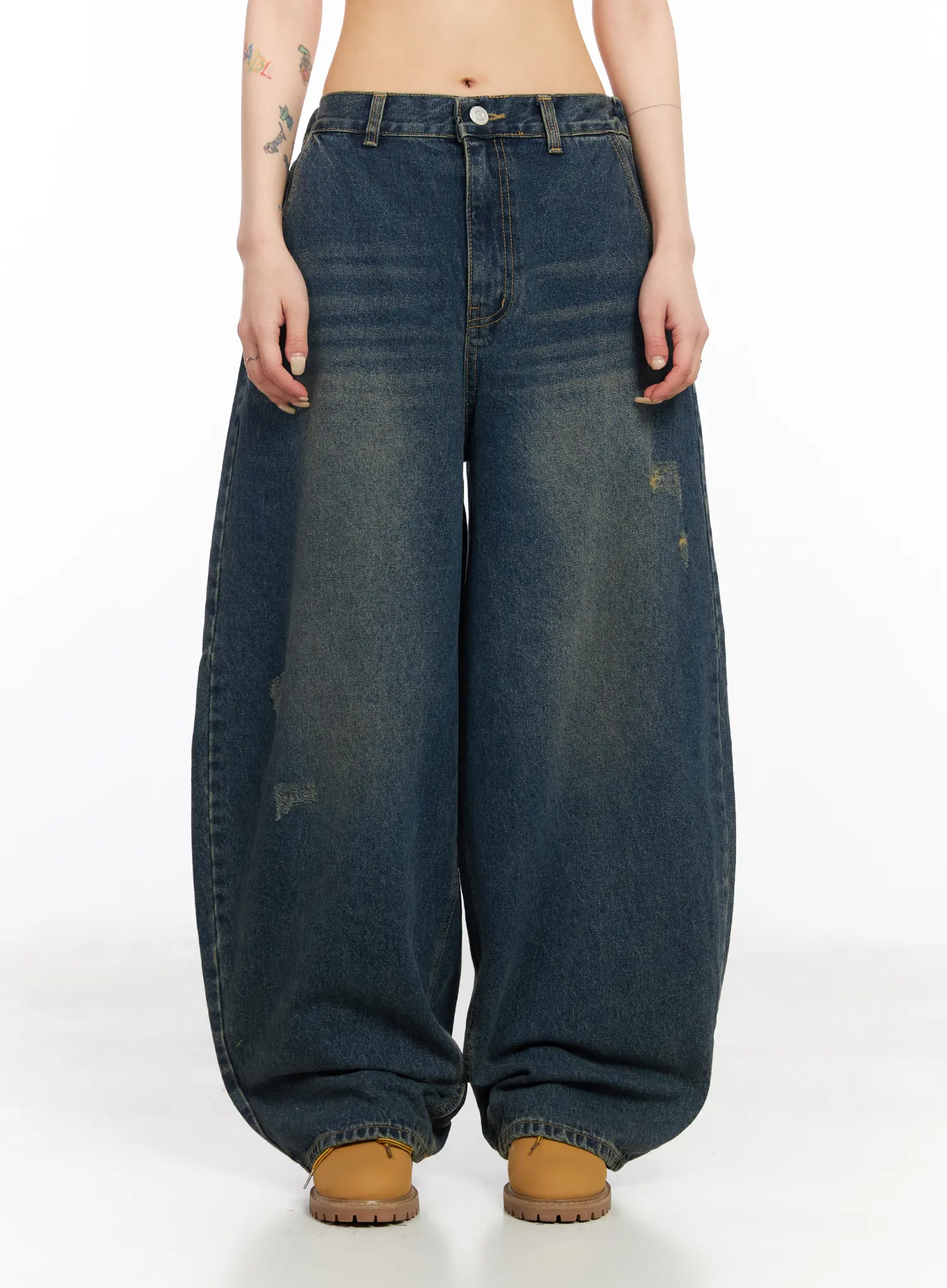 Katerina High-Waisted Baggy Jeans CM516