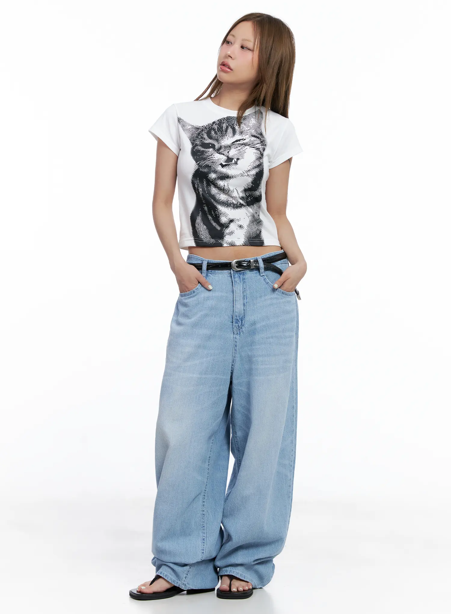 Kitty Graphic Crop Tee CL510 - Image 4