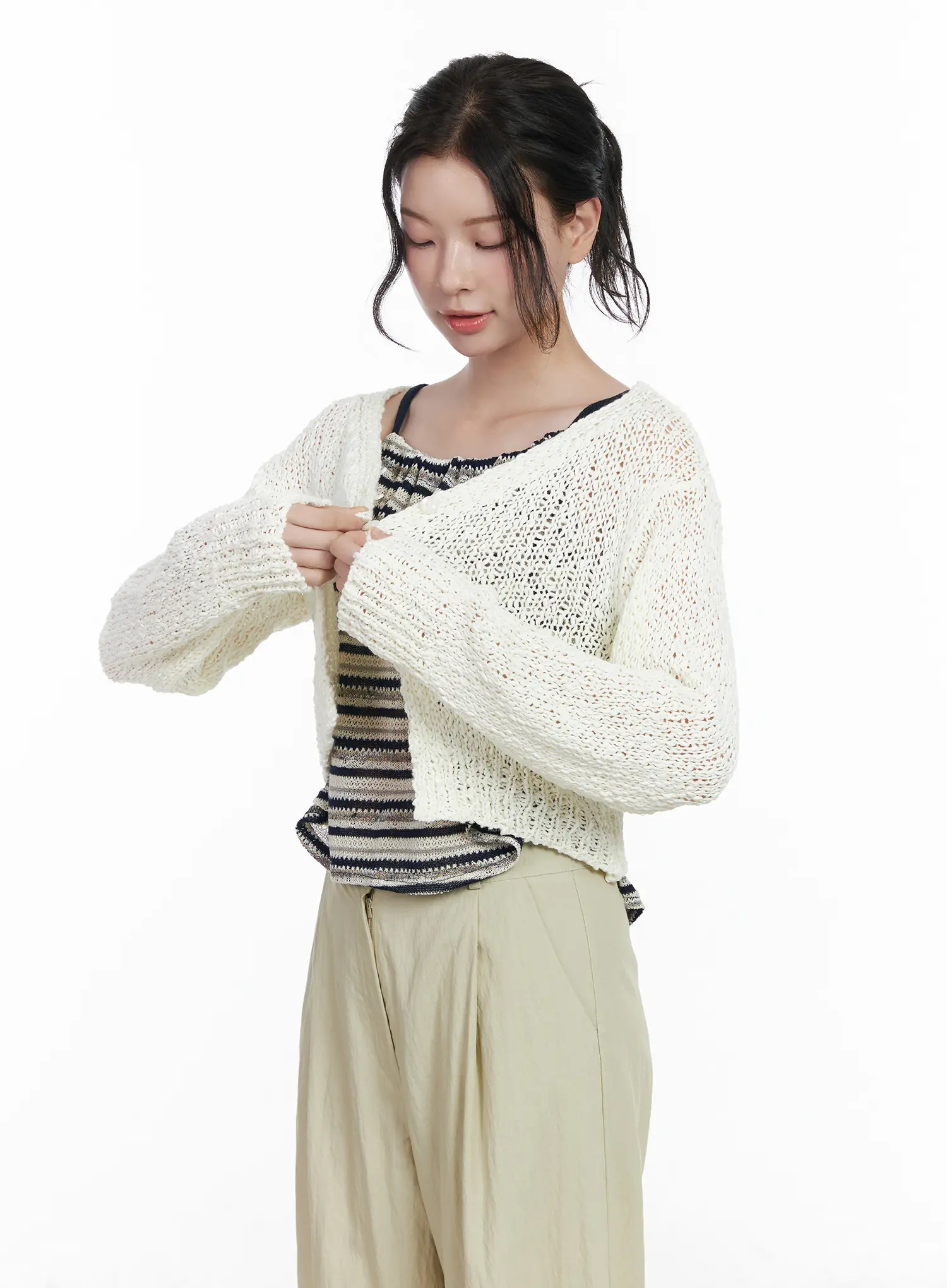 Knitted Crop Cardigan CA509 - Image 4