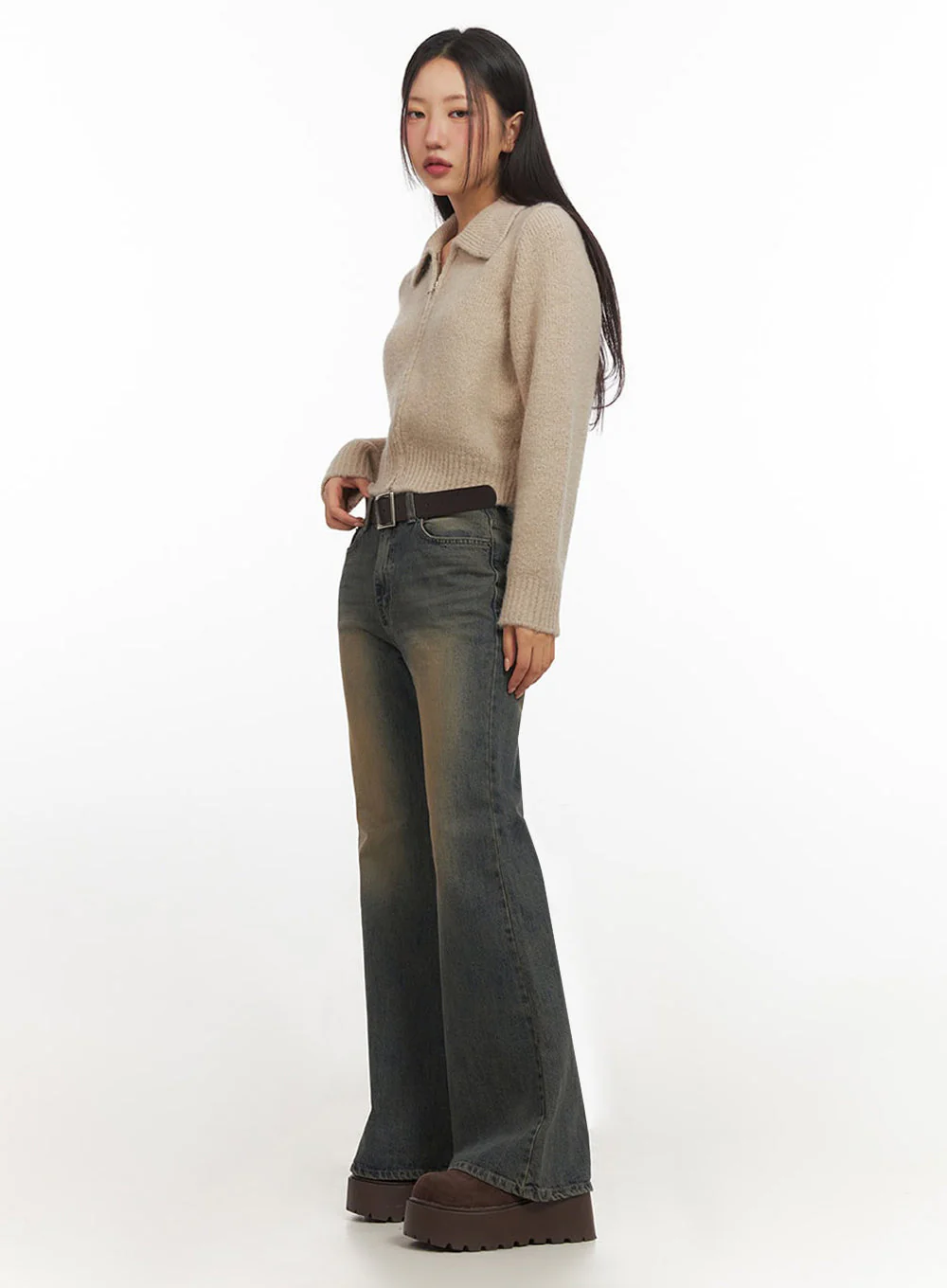 Kourtney Vintage Wash Flared Jeans IF510 - Image 8