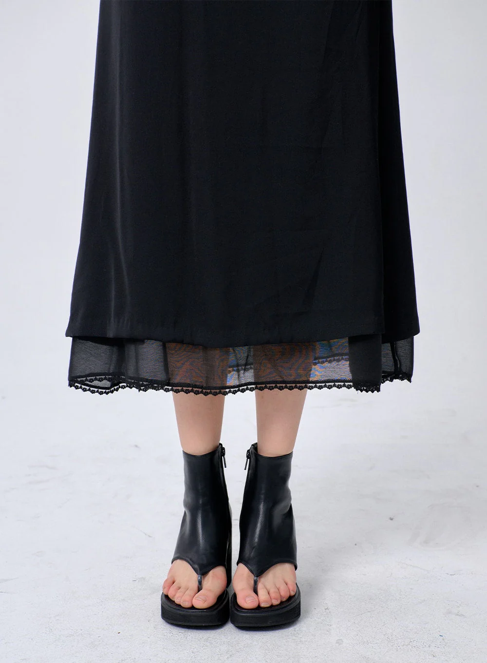 Lace Maxi Skirt BA321 - Image 2
