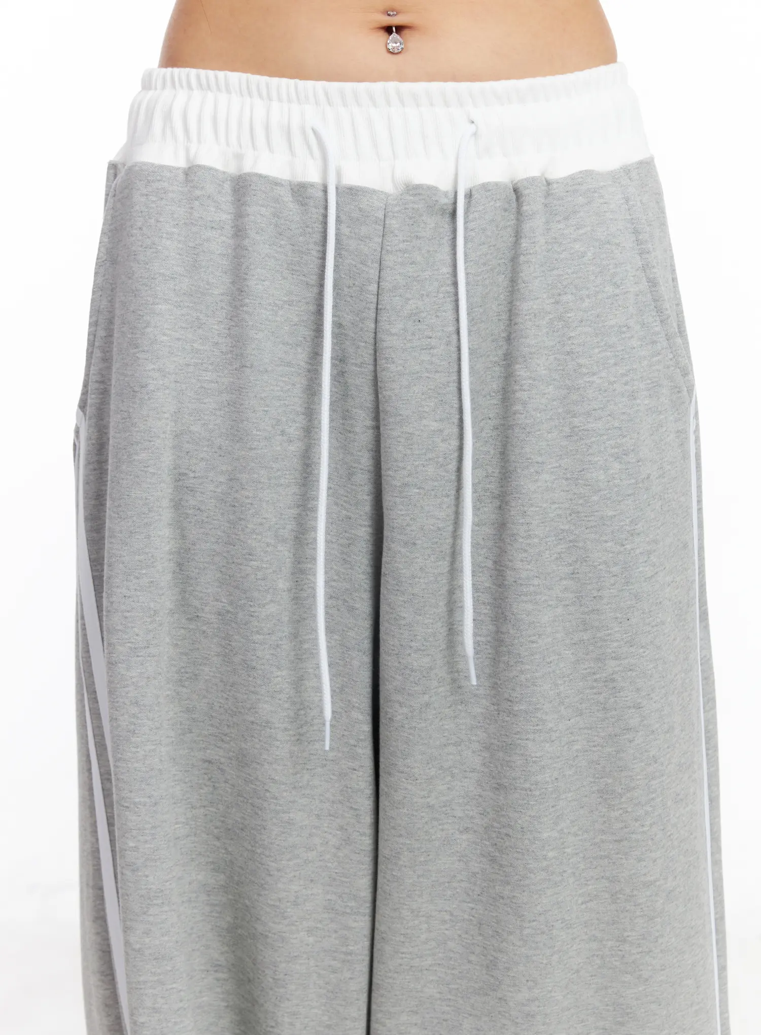 Layered Two-Tone Sweatpants CF506 - Image 22