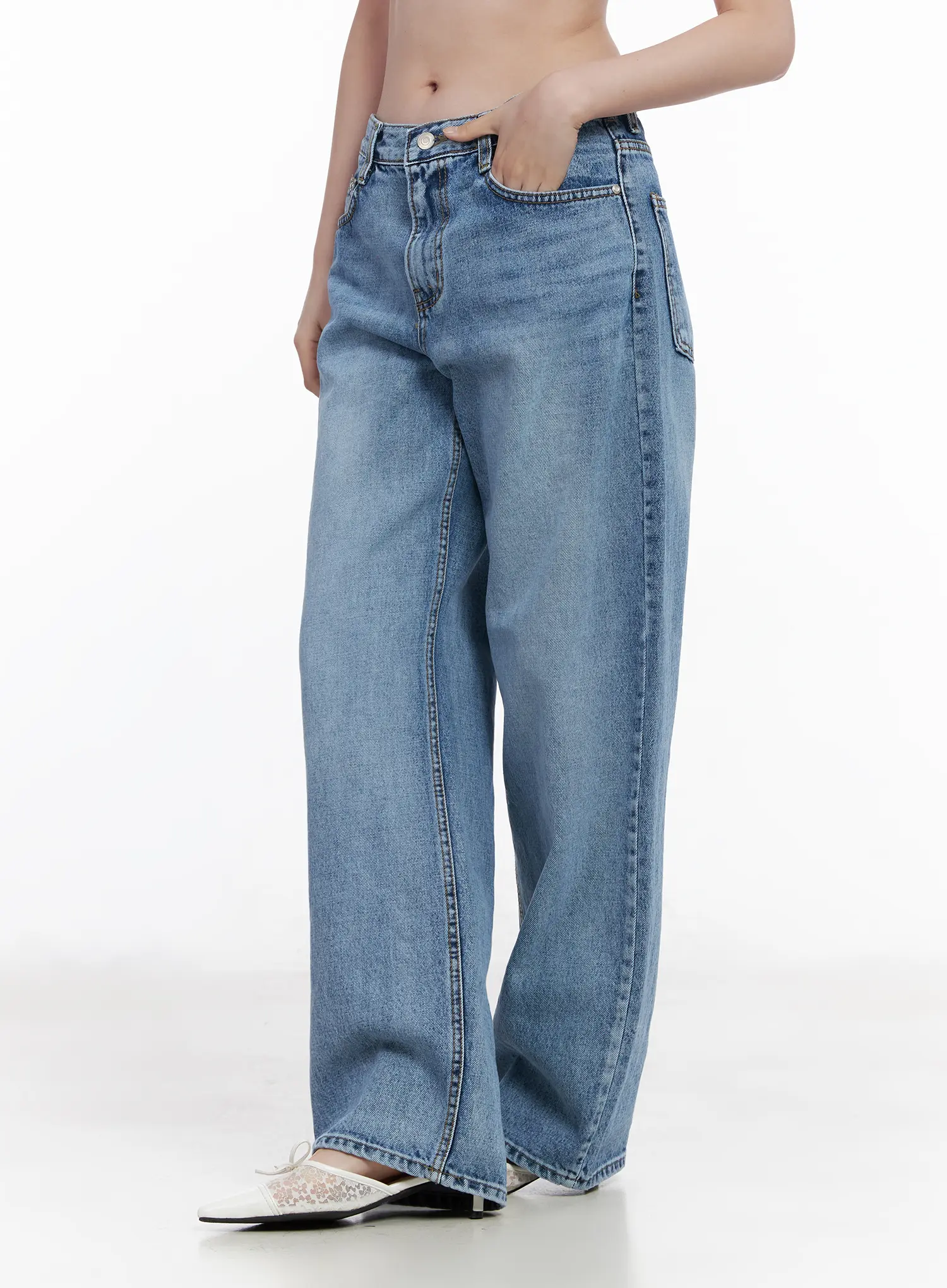 Leilani Vintage Wash Wide Leg Jeans CA510 - Image 4
