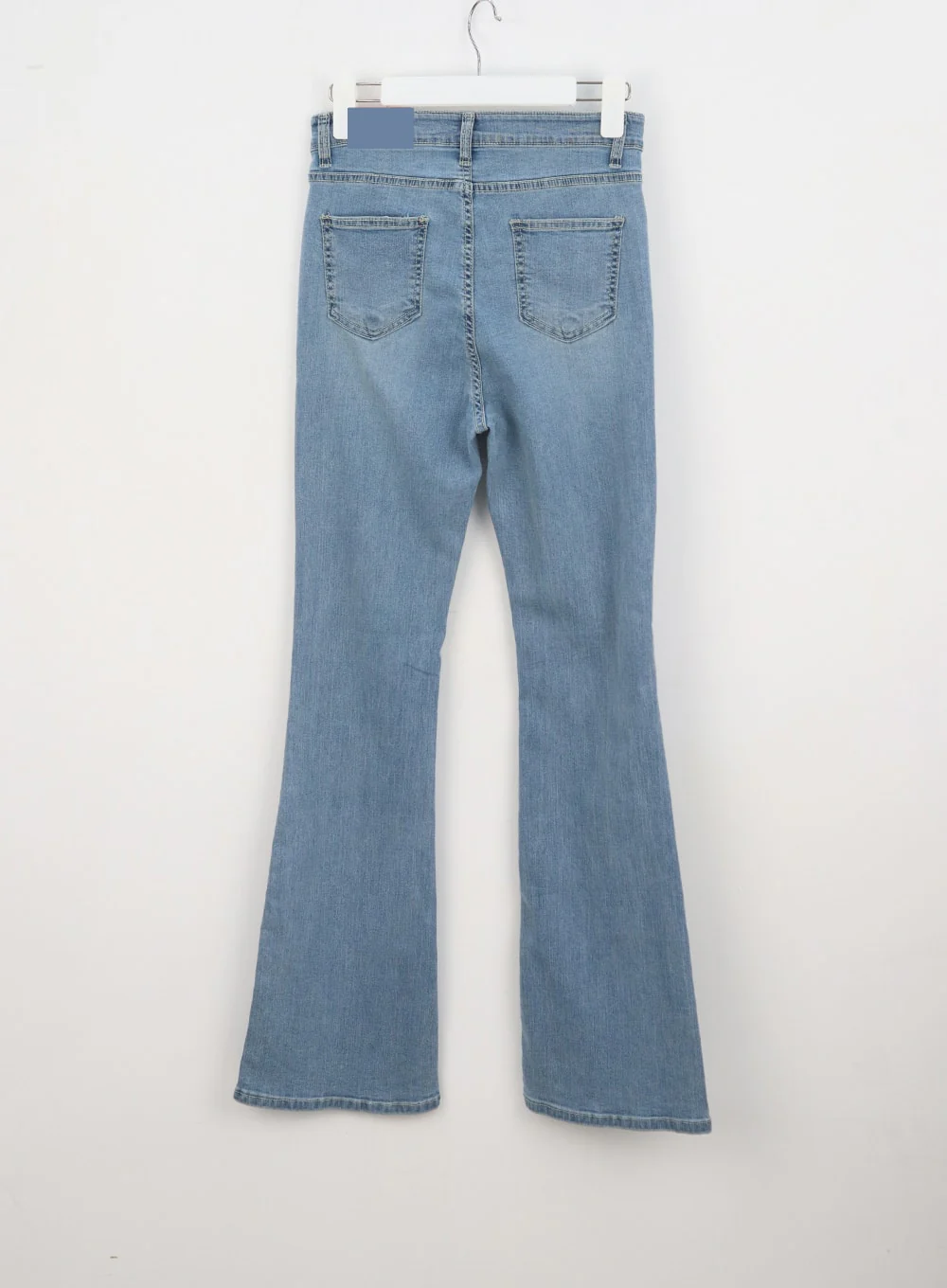 Light Wash Bootcut Jeans CY330 - Image 15