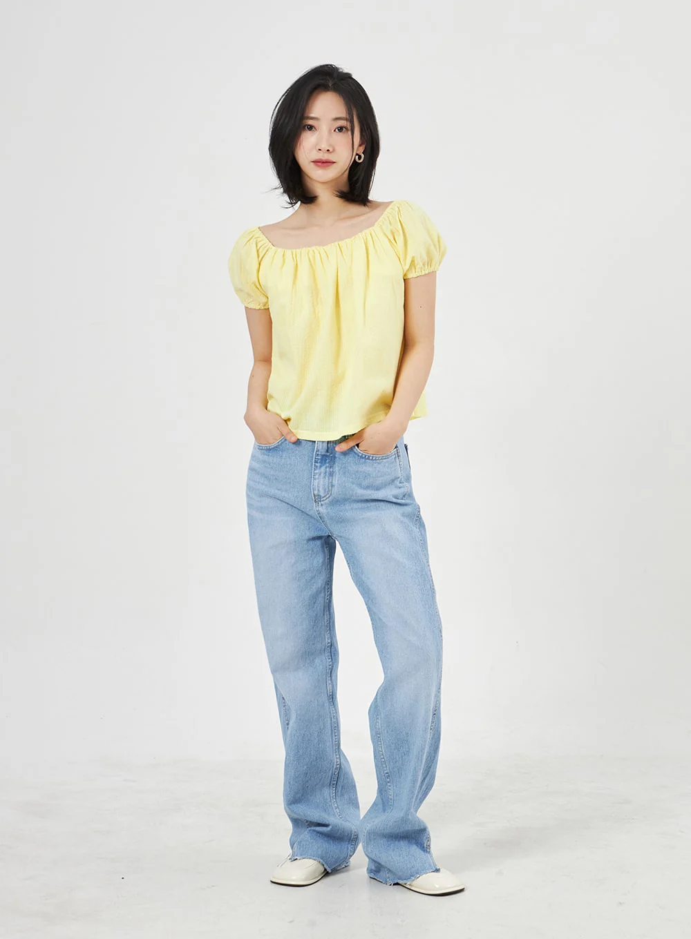 Light Wash Jeans OA310 - Image 4