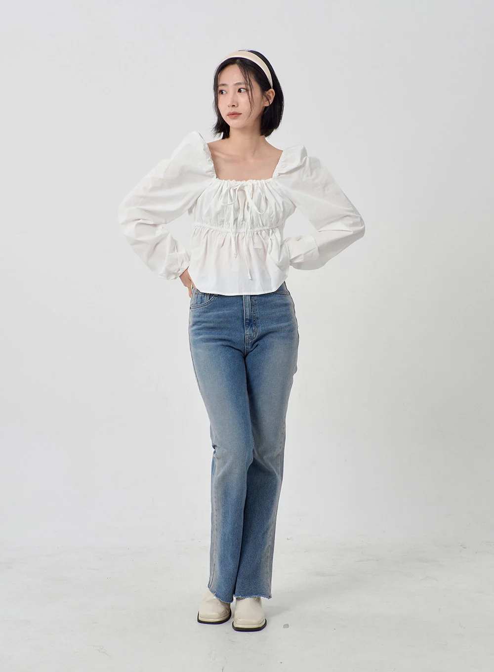 Light Washed Bootcut Jeans OD27 - Image 11