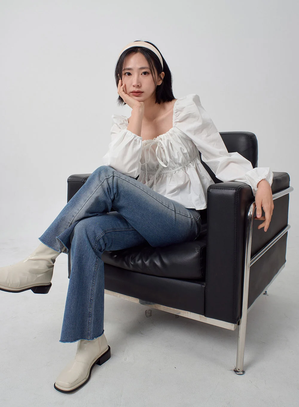 Light Washed Bootcut Jeans OD27 - Image 13