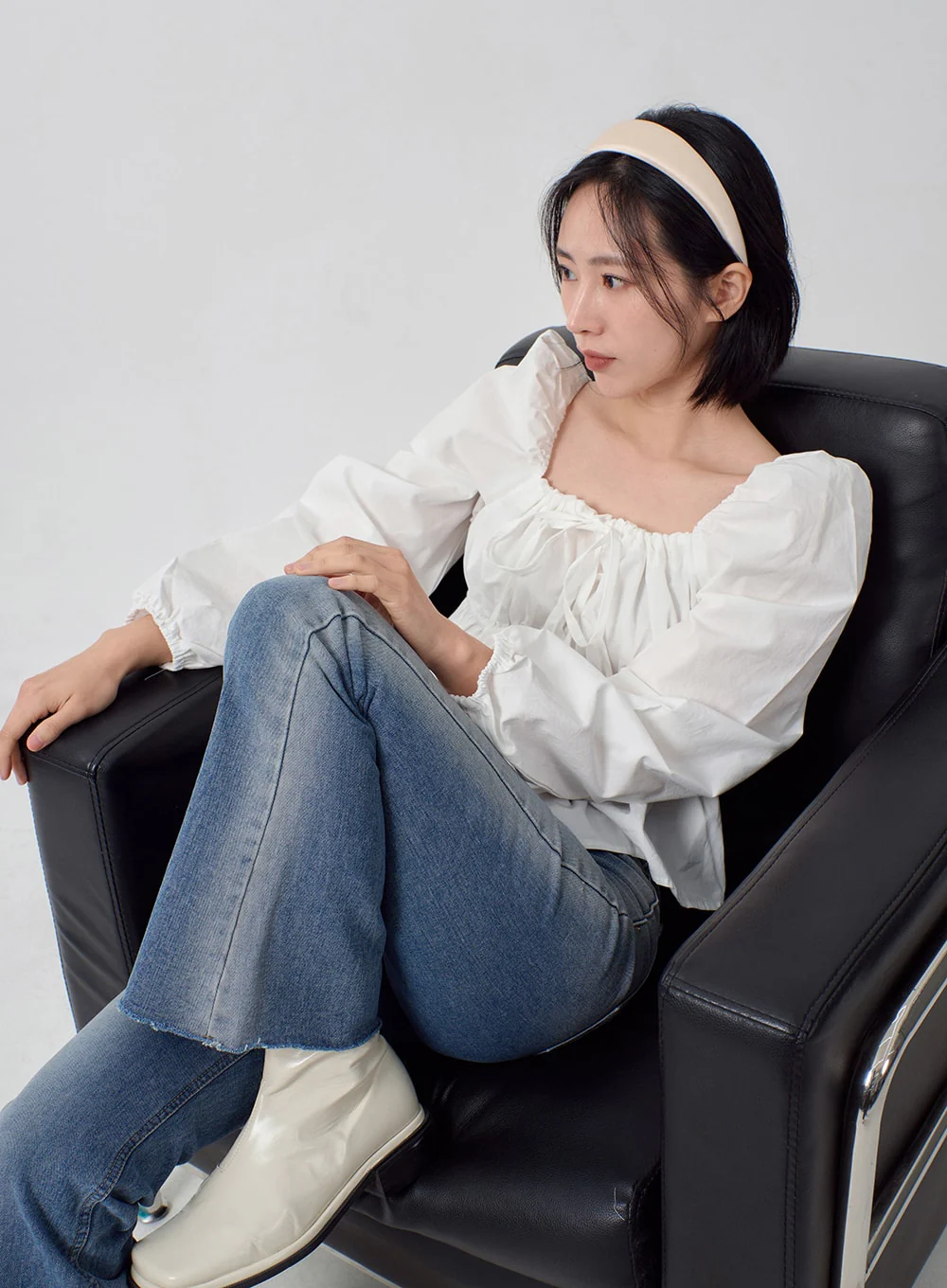Light Washed Bootcut Jeans OD27 - Image 14