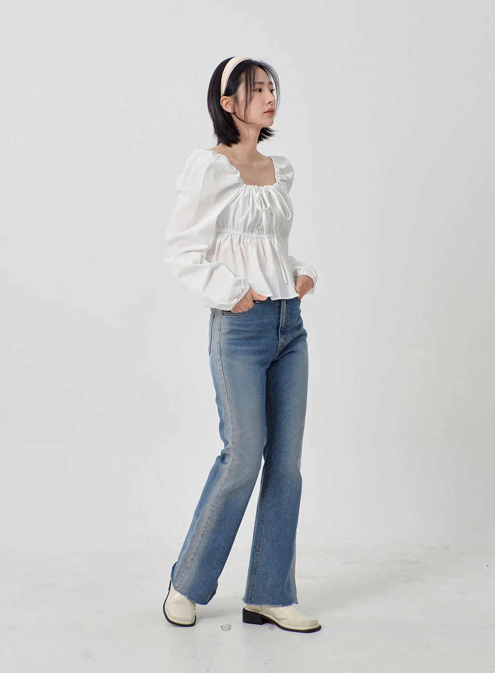 Light Washed Bootcut Jeans OD27 - Image 6