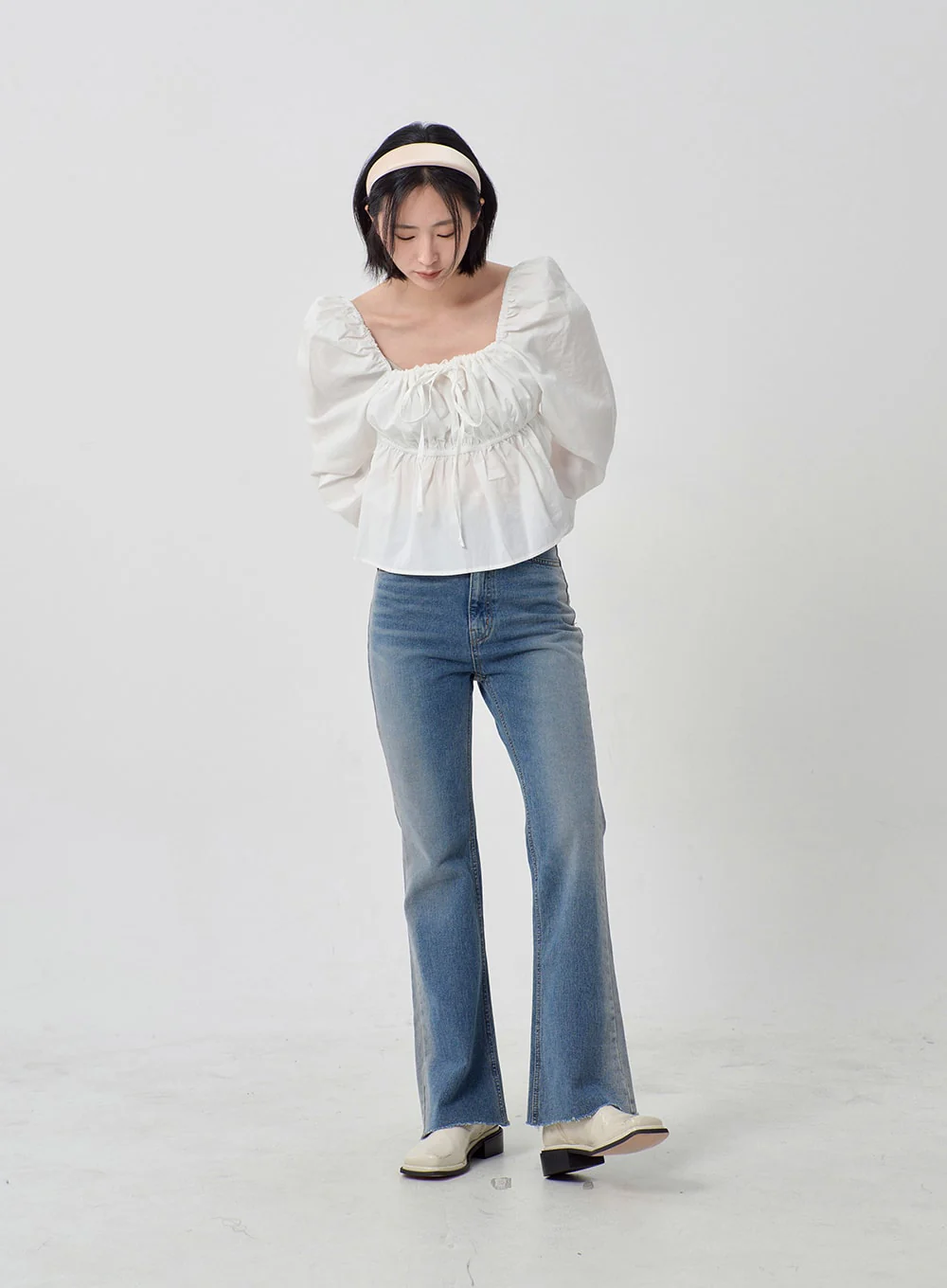 Light Washed Bootcut Jeans OD27 - Image 8