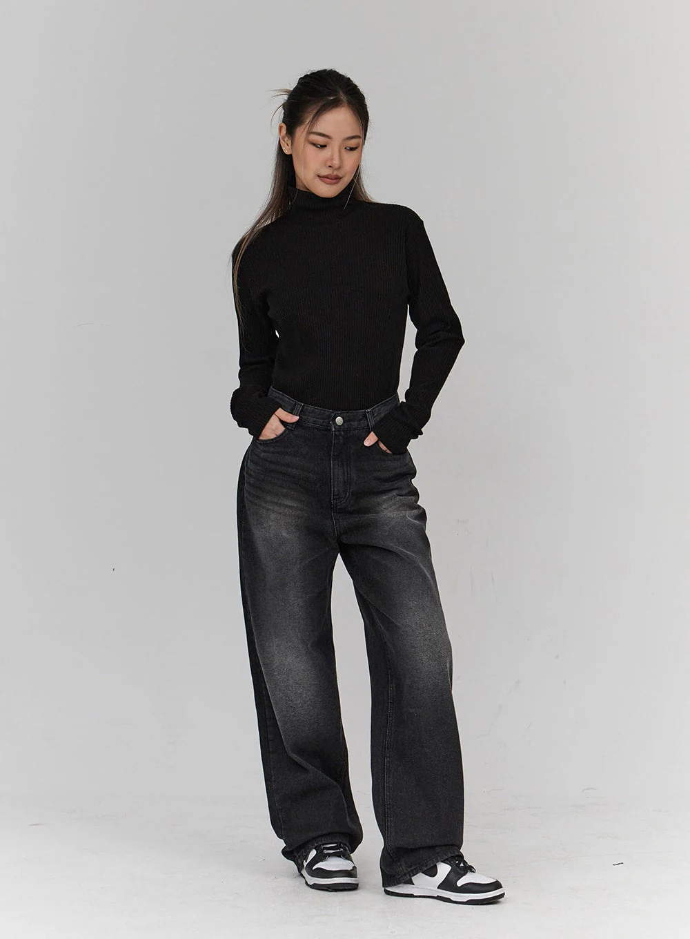 Light Washing Wide Leg Black Jeans CN23 - Image 2