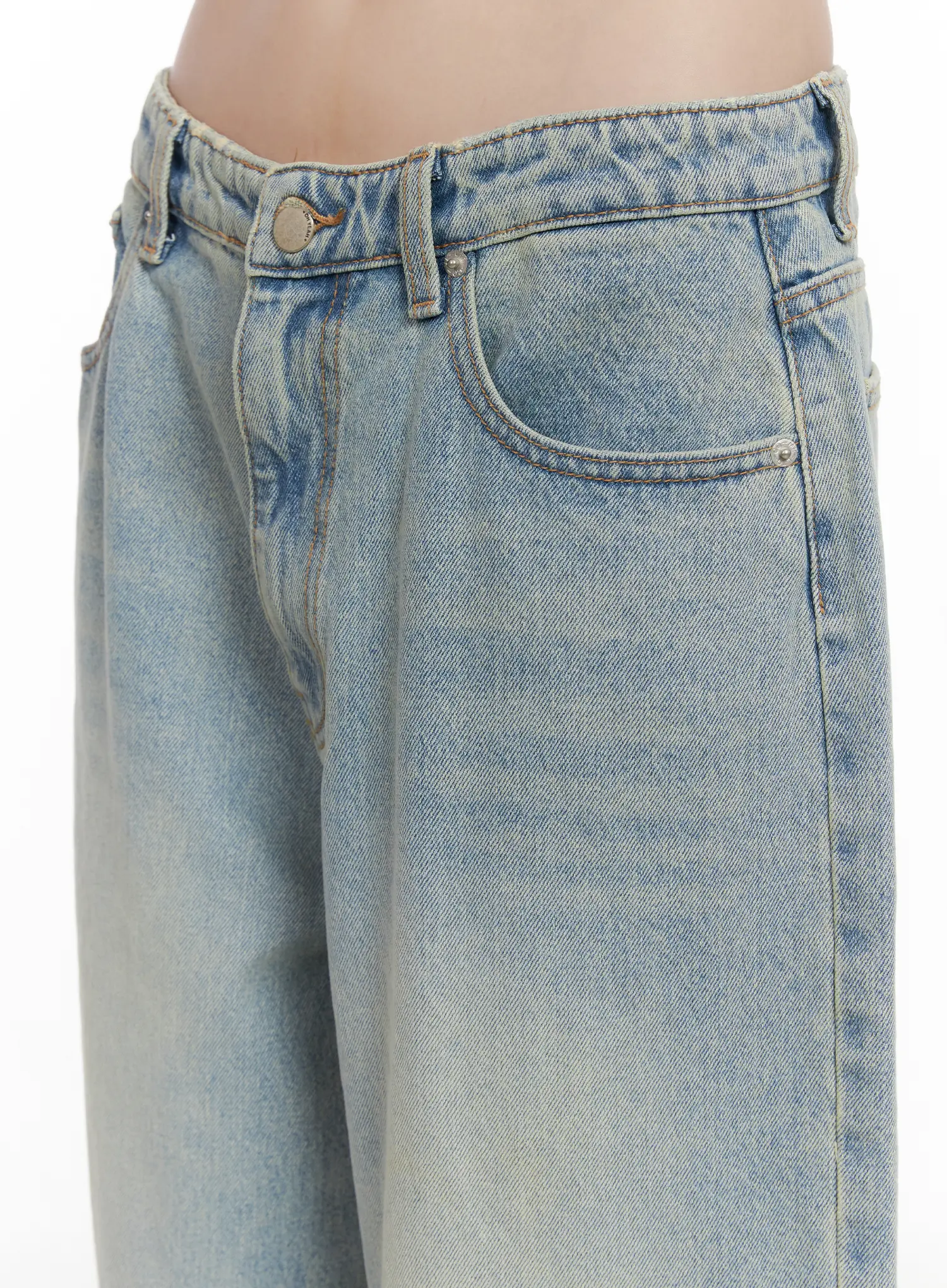 Lilly Light Wash Baggy Jeans CG519 - Image 3
