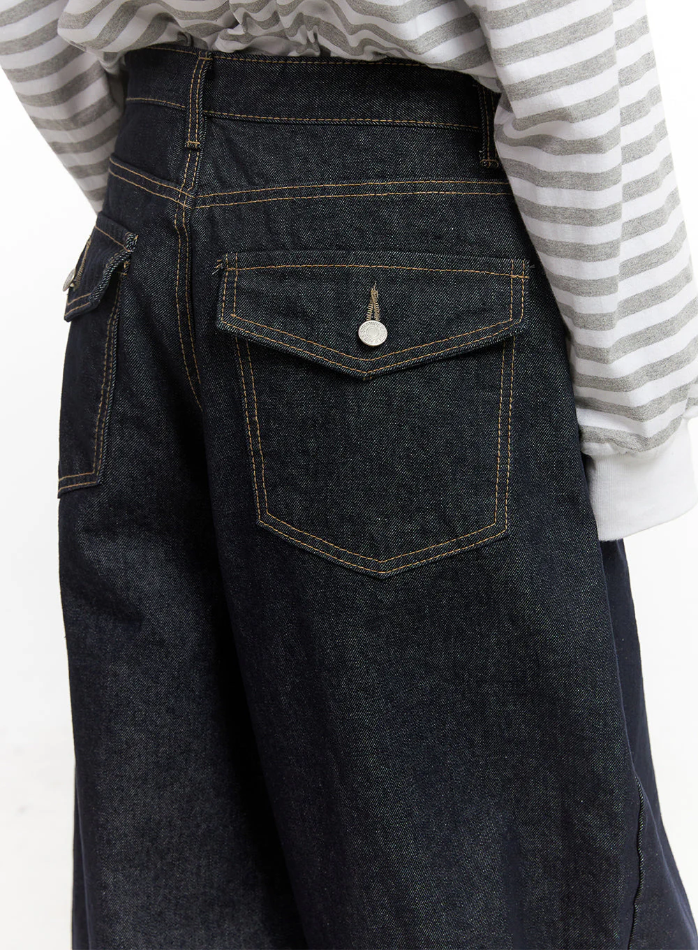 Lily Stitched Wide-Leg Jeans CN426 - Image 8