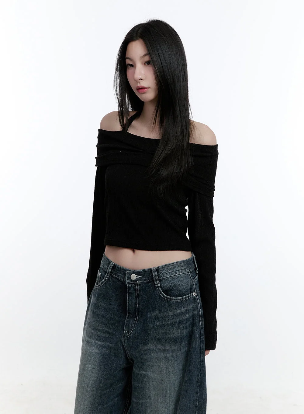 Long-Sleeve Off-Shoulder Halter Crop Top CJ520 - Image 9
