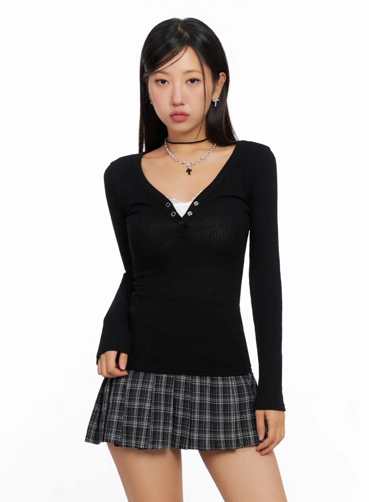 Long Sleeve V-Neck Tee IG527 - Image 5