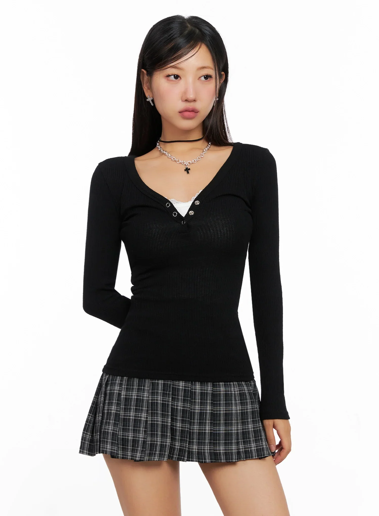 Long Sleeve V-Neck Tee IG527 - Image 6